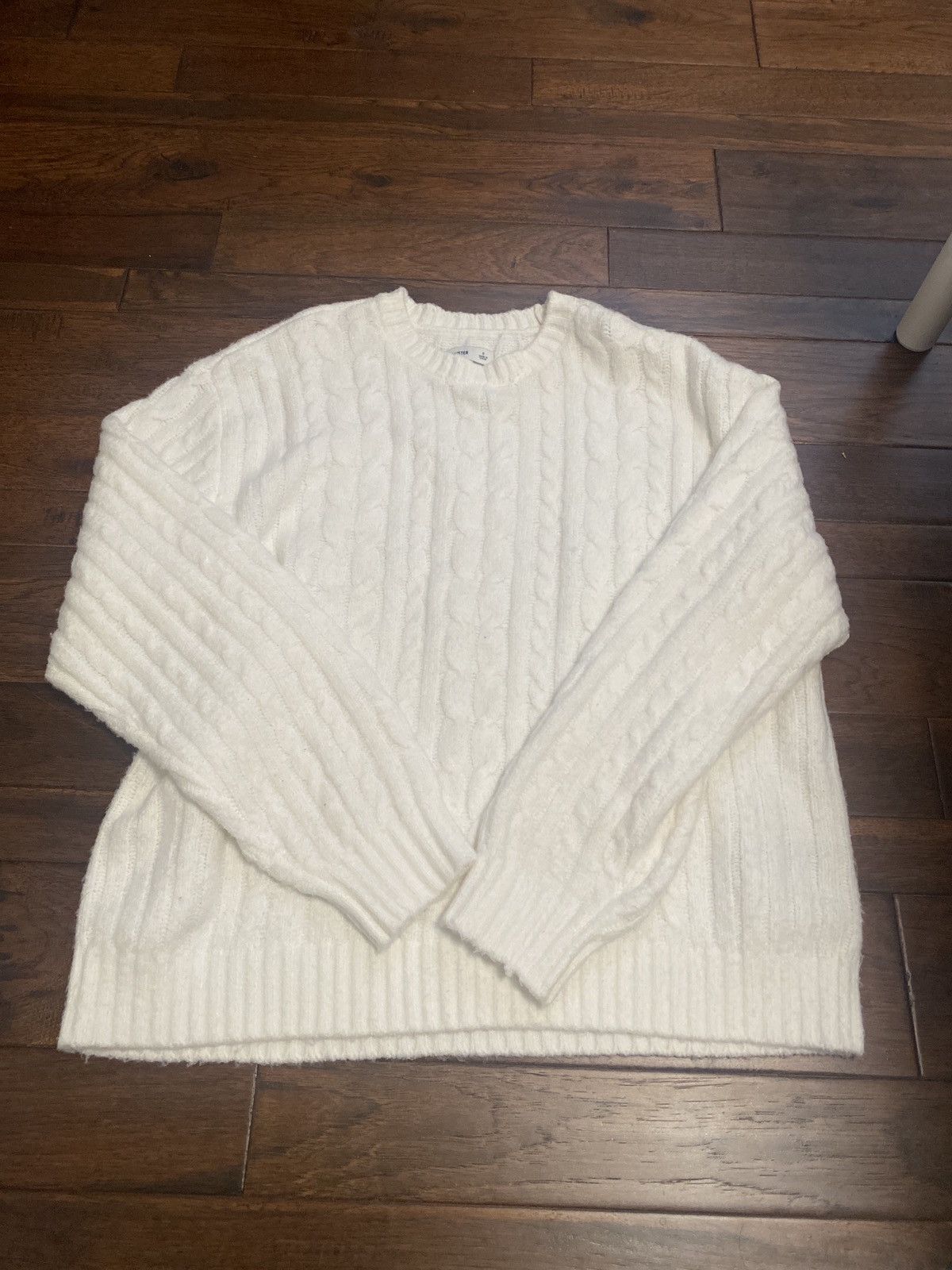 Hollister Cashmere White Sweater Size S / US 4 / IT 40 - 1 Thumbnail