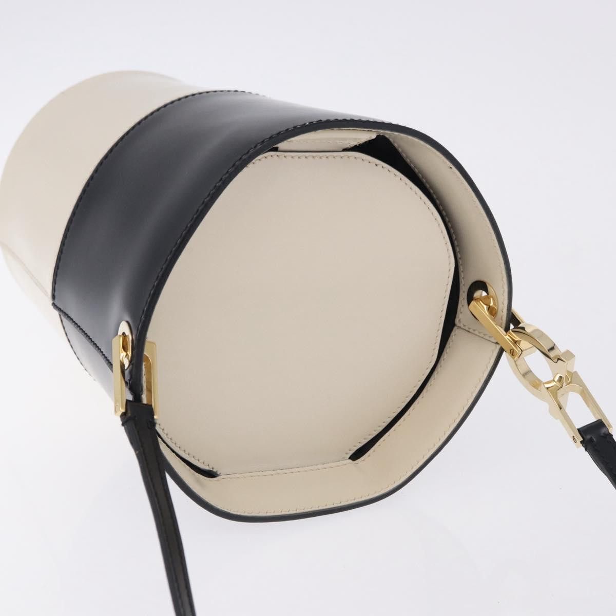 Salvatore Ferragamo Salvatore Ferragamo Gancini Shoulder Bag Leather Ivory Gold Size ONE SIZE - 6 Thumbnail