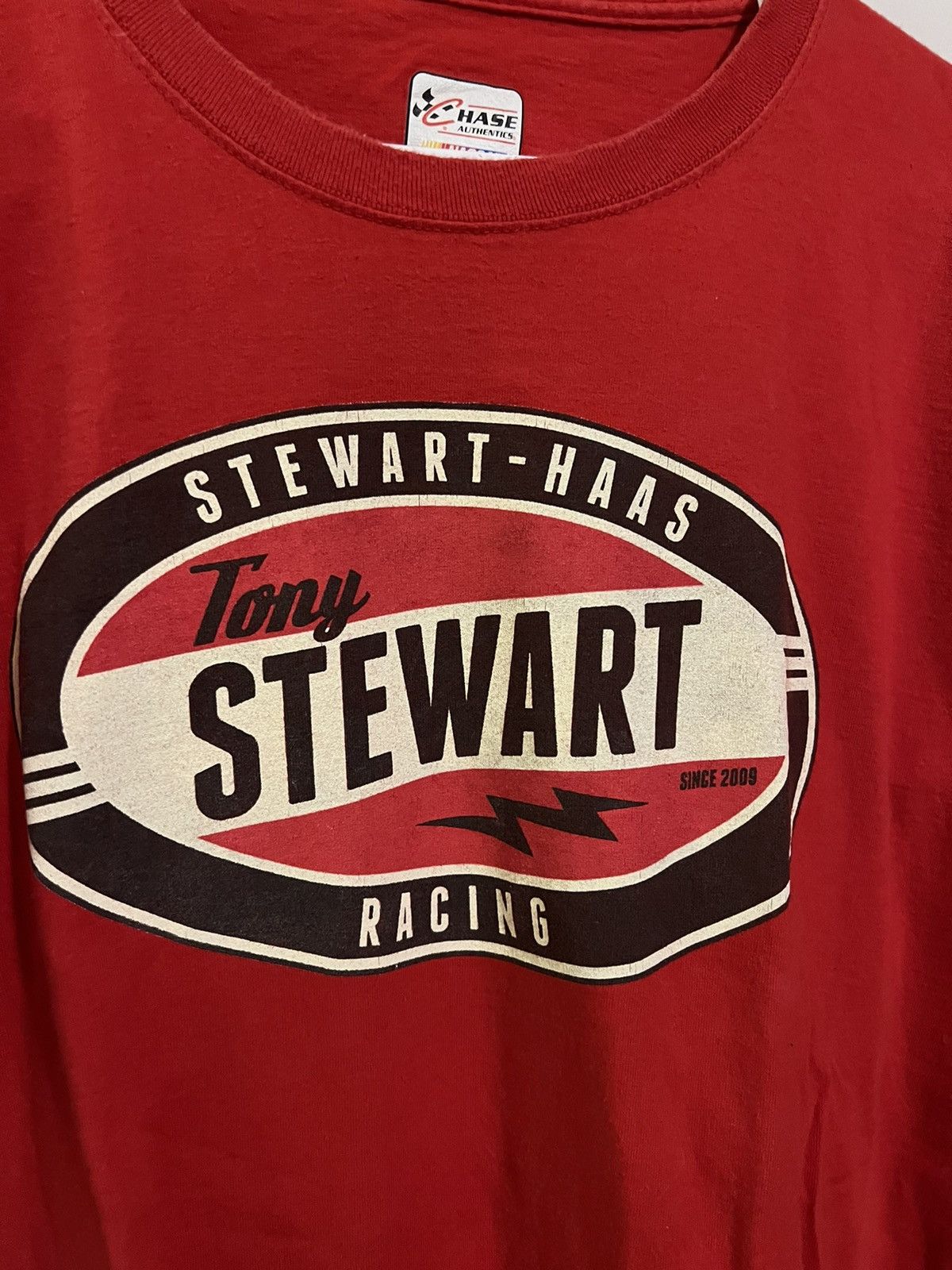 Chase Authentics × NASCAR × Vintage Crazy 2000s NASCAR Tony Stewart Racing Tee Size US XXL / EU 58 / 5 - 2 Thumbnail