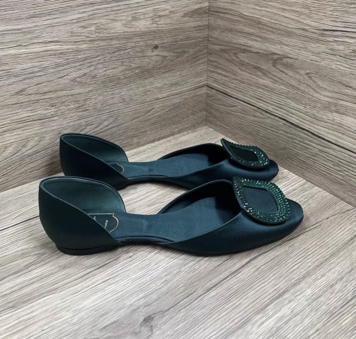 Roger Vivier Roger Vivier Green Satin Square Diamond Flats J41 Size US 8.5 / IT 38.5 - 4 Thumbnail