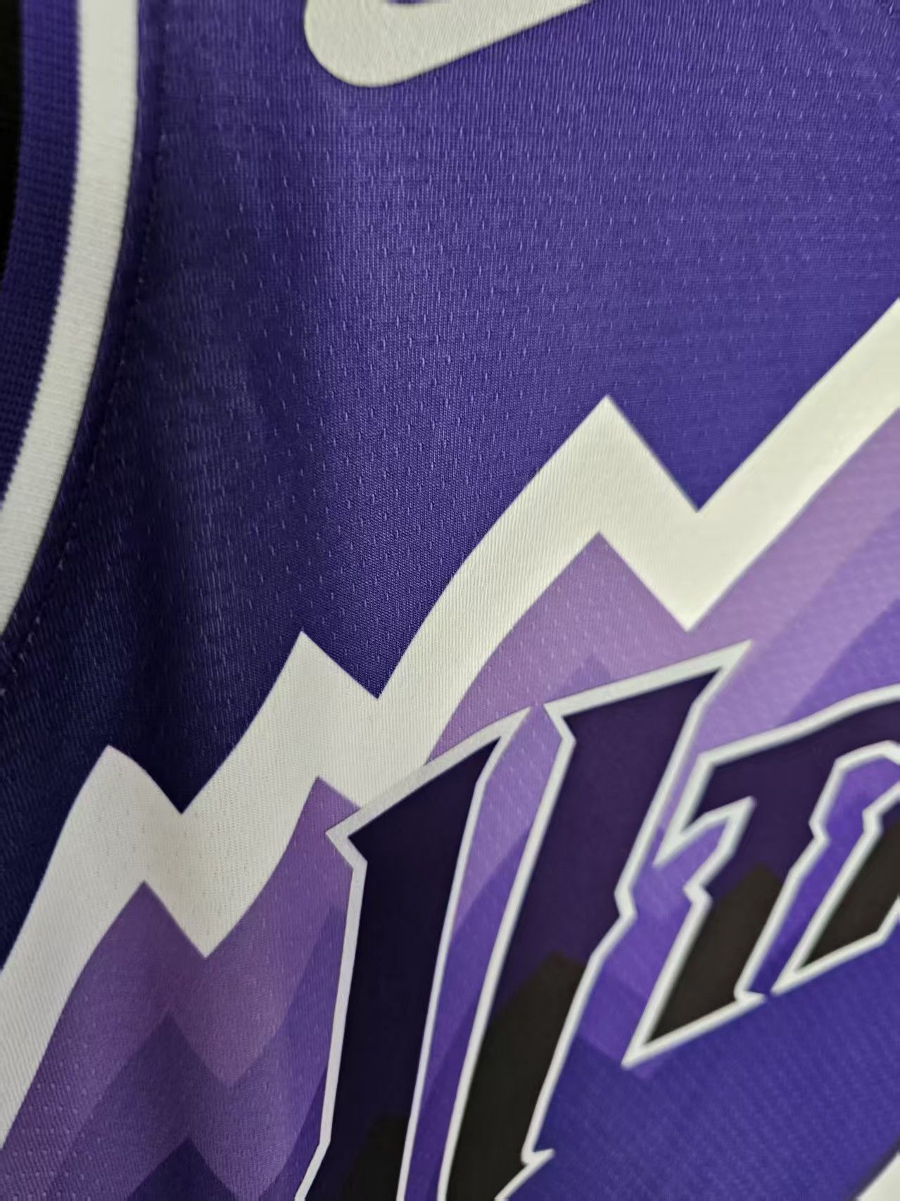 NBA Jazz #47 Andrei Kirilenko Jersey Size US XXL / EU 58 / 5 - 4 Thumbnail