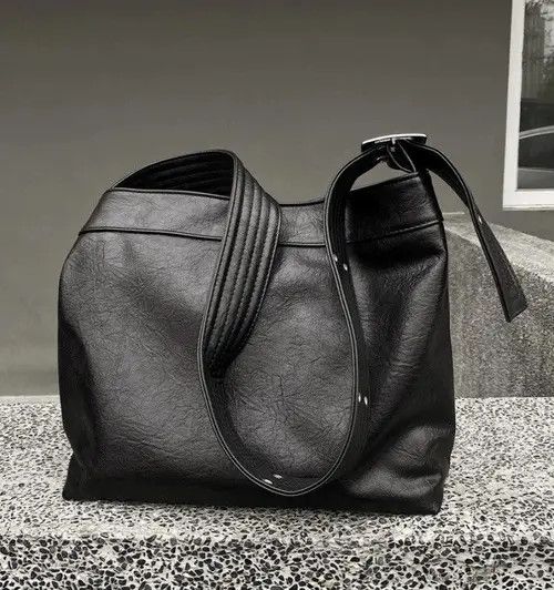 VIBE Faux Leather Black Shoulder Messanger Bag Size ONE SIZE - 5 Thumbnail