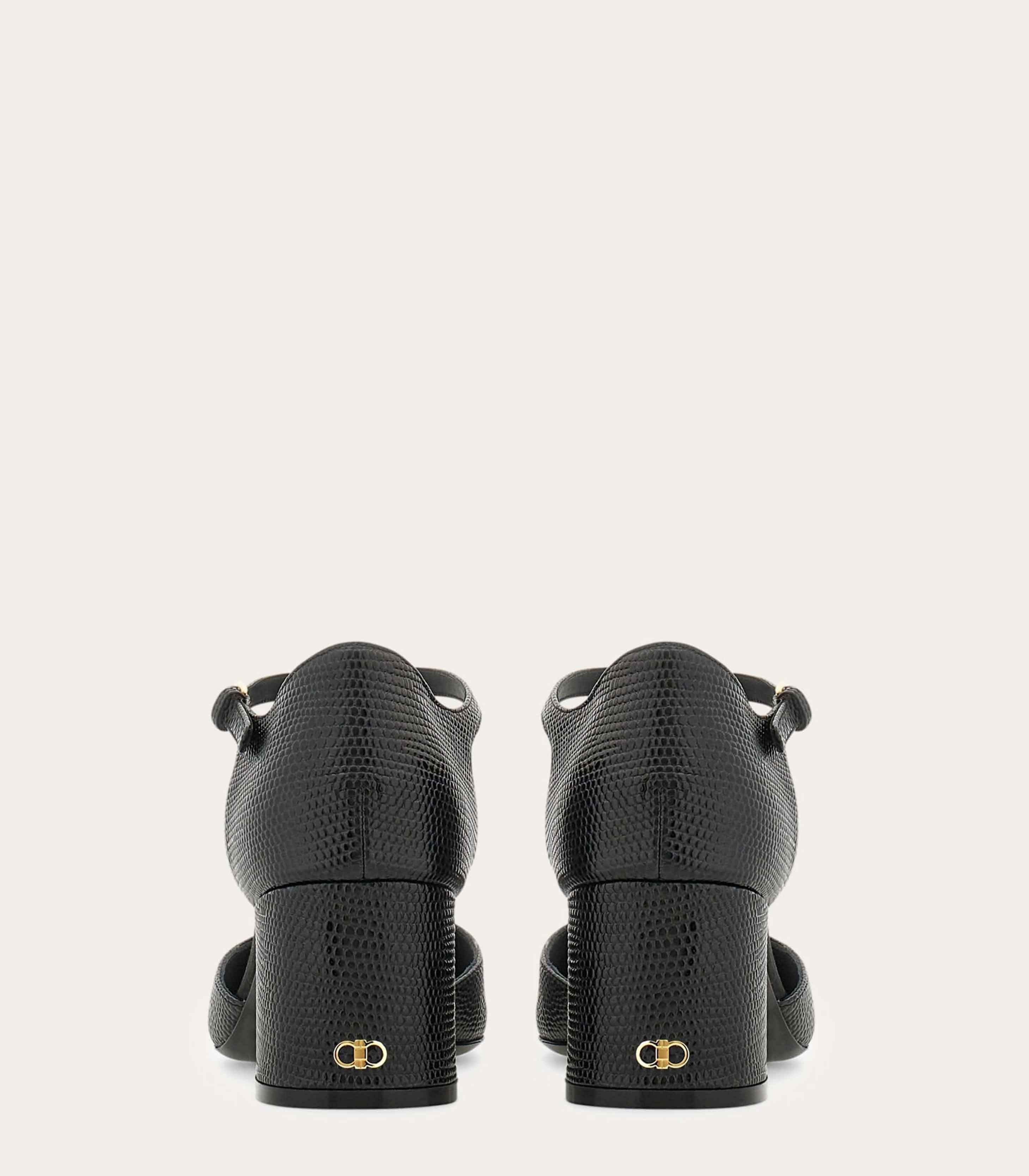 Salvatore Ferragamo o1s1rm0526 Chunky Heel T-Strap Pumps in Black Size US 8 / IT 38 - 4 Thumbnail