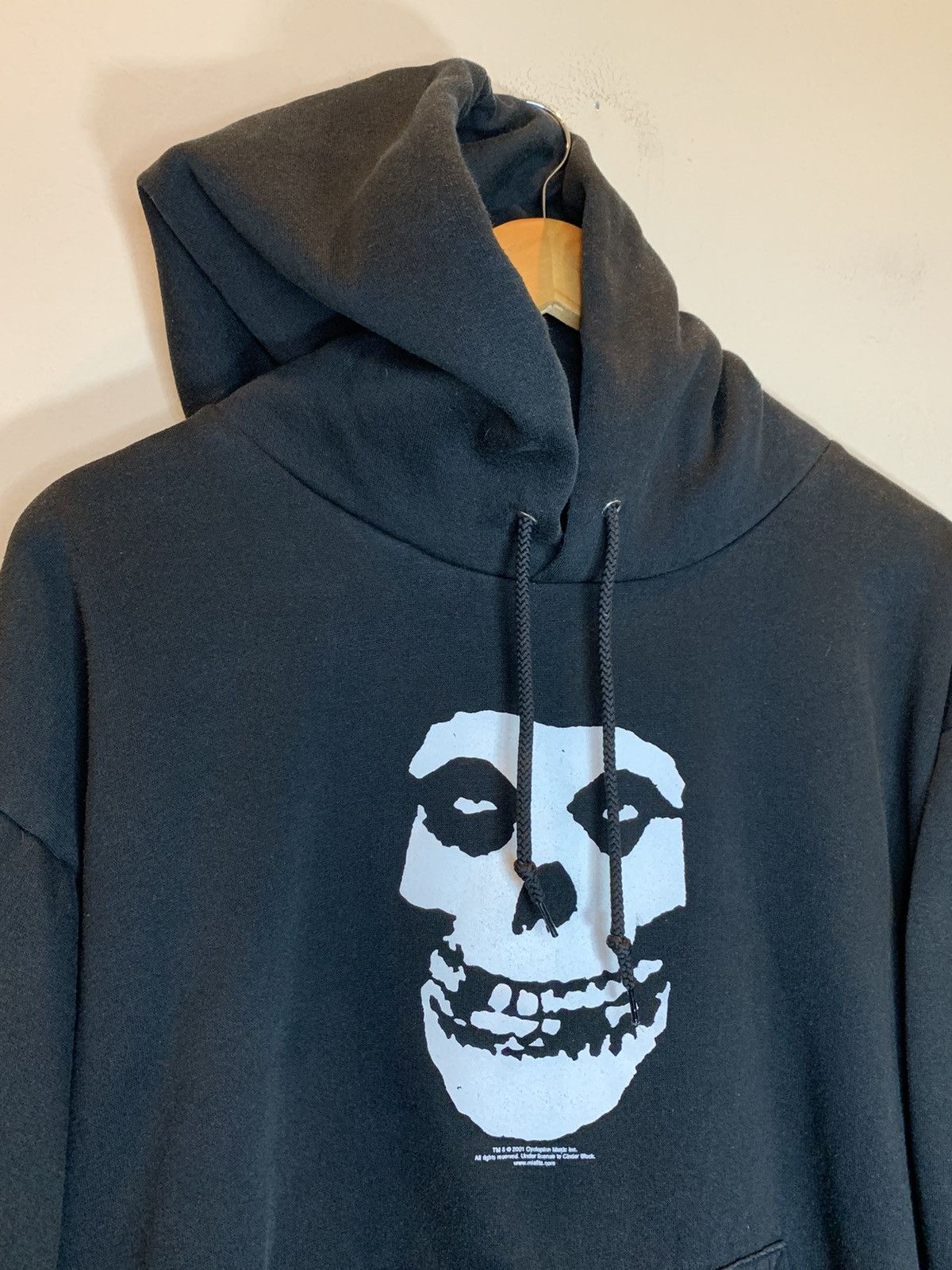 Misfits RARE Vintage 2001 Misfits Skull Cinderblock Punk Band Hoodie Size US XL / EU 56 / 4 - 5 Thumbnail