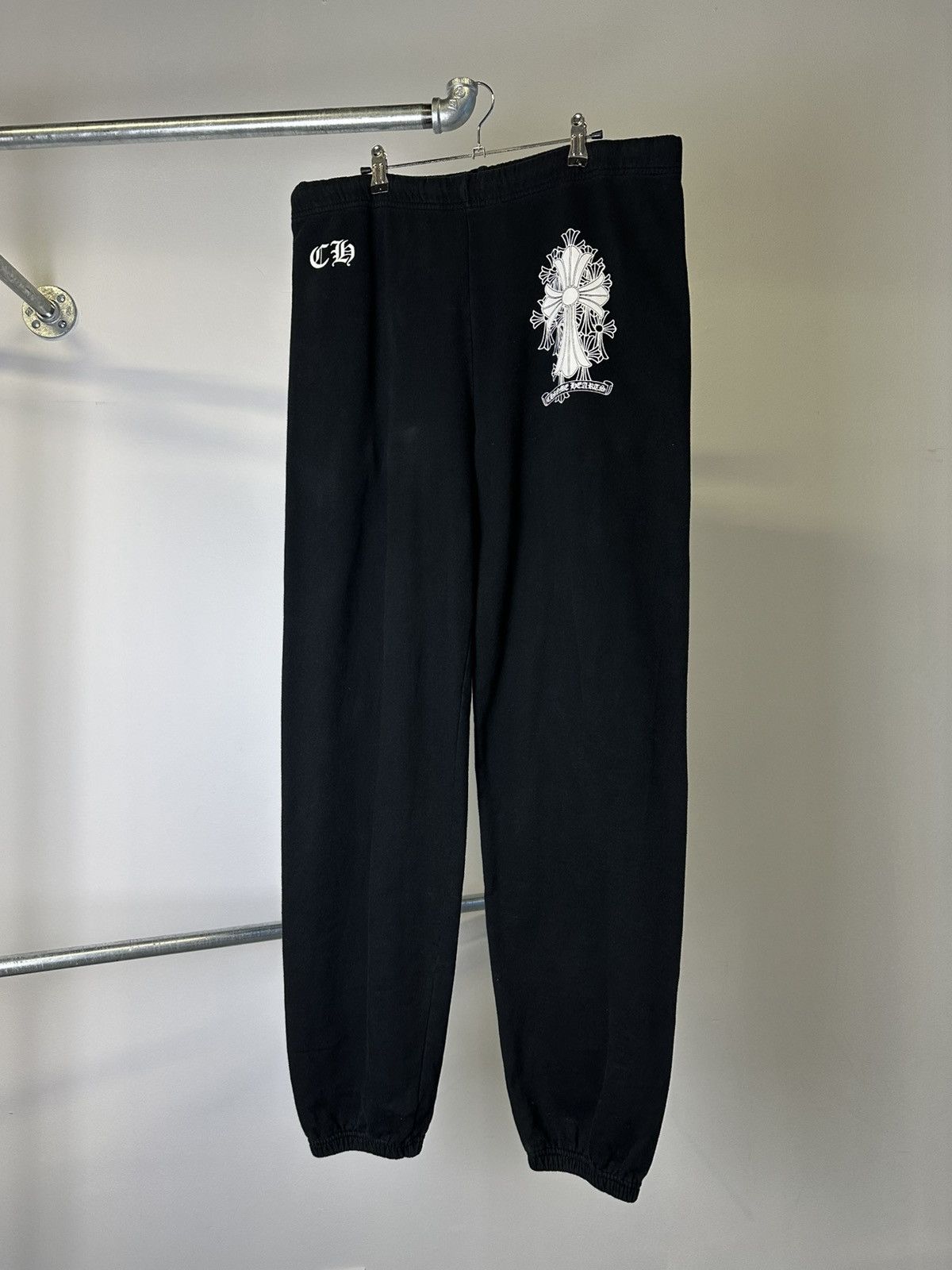 Chrome Hearts Chrome Hearts Cemetery Cross Sweatpants Size US 37 - 1 Thumbnail