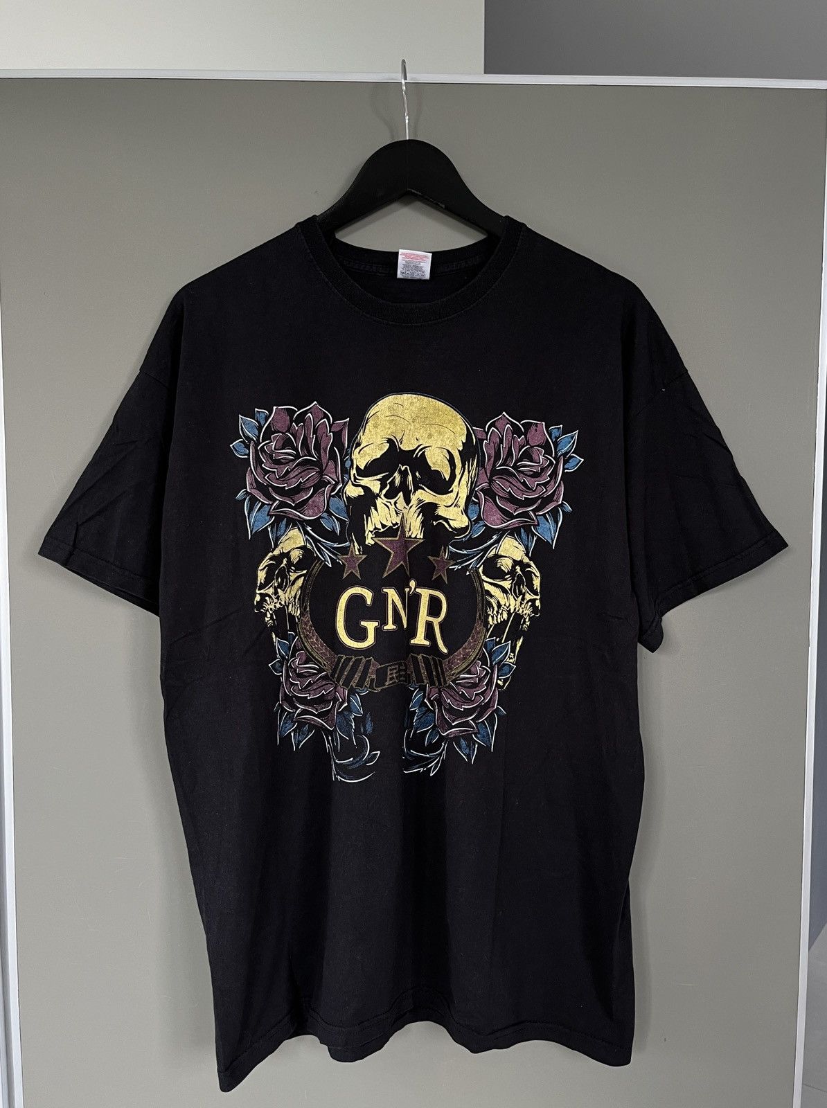 Guns N' Roses Guns N Roses 2012 Tour T-shirt Size US L / EU 52-54 / 3 - 1 Thumbnail