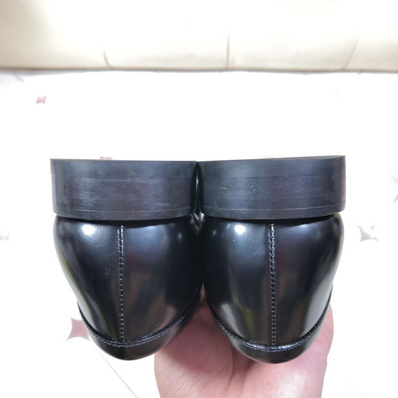 Louis Vuitton Louis Vuitton Black Leather Loafers for Women Size US 6 / IT 36 - 8 Thumbnail