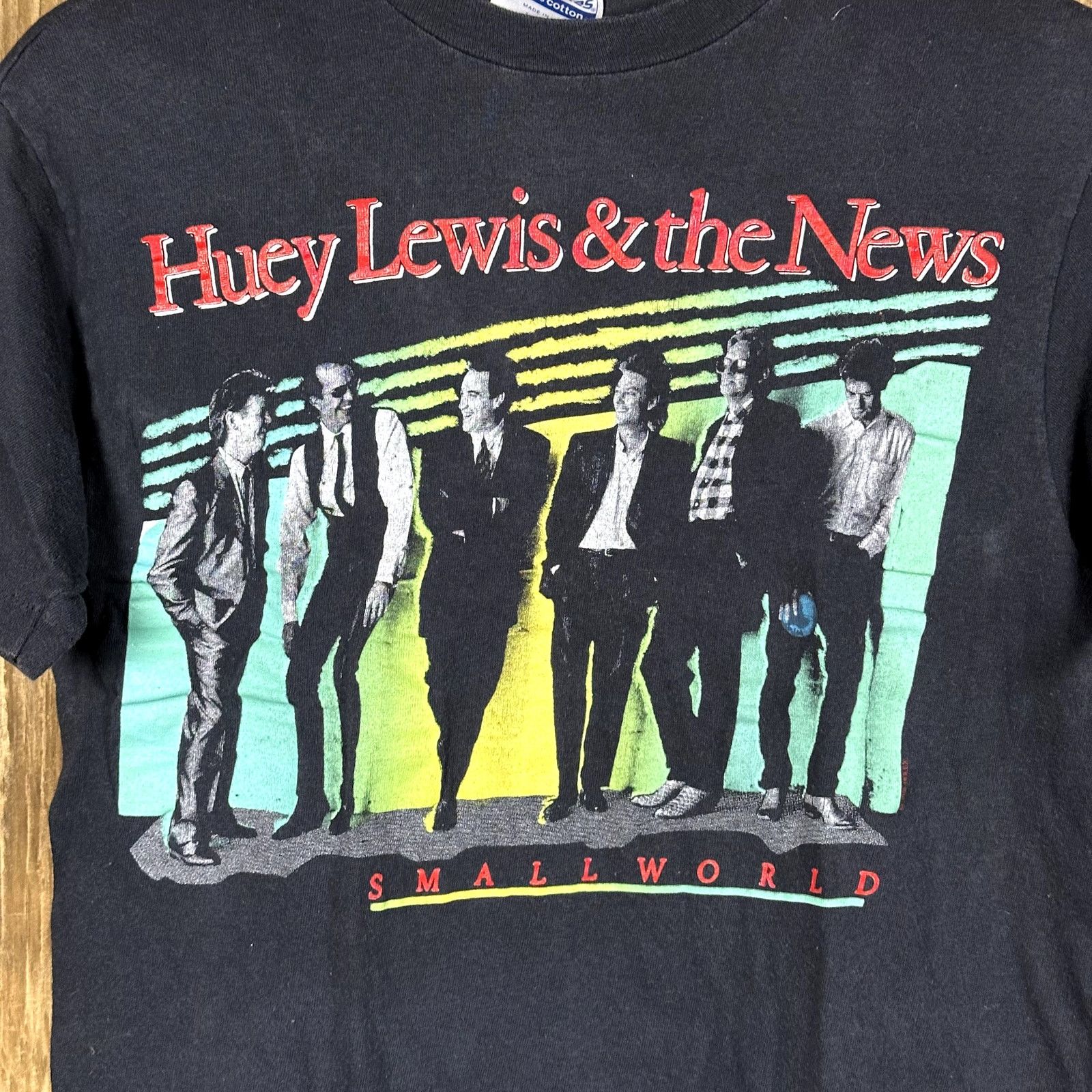 Band Tees × Hanes Huey Lewis & The News Band Shirt Small World Size Small Size US S / EU 44-46 / 1 - 2 Thumbnail