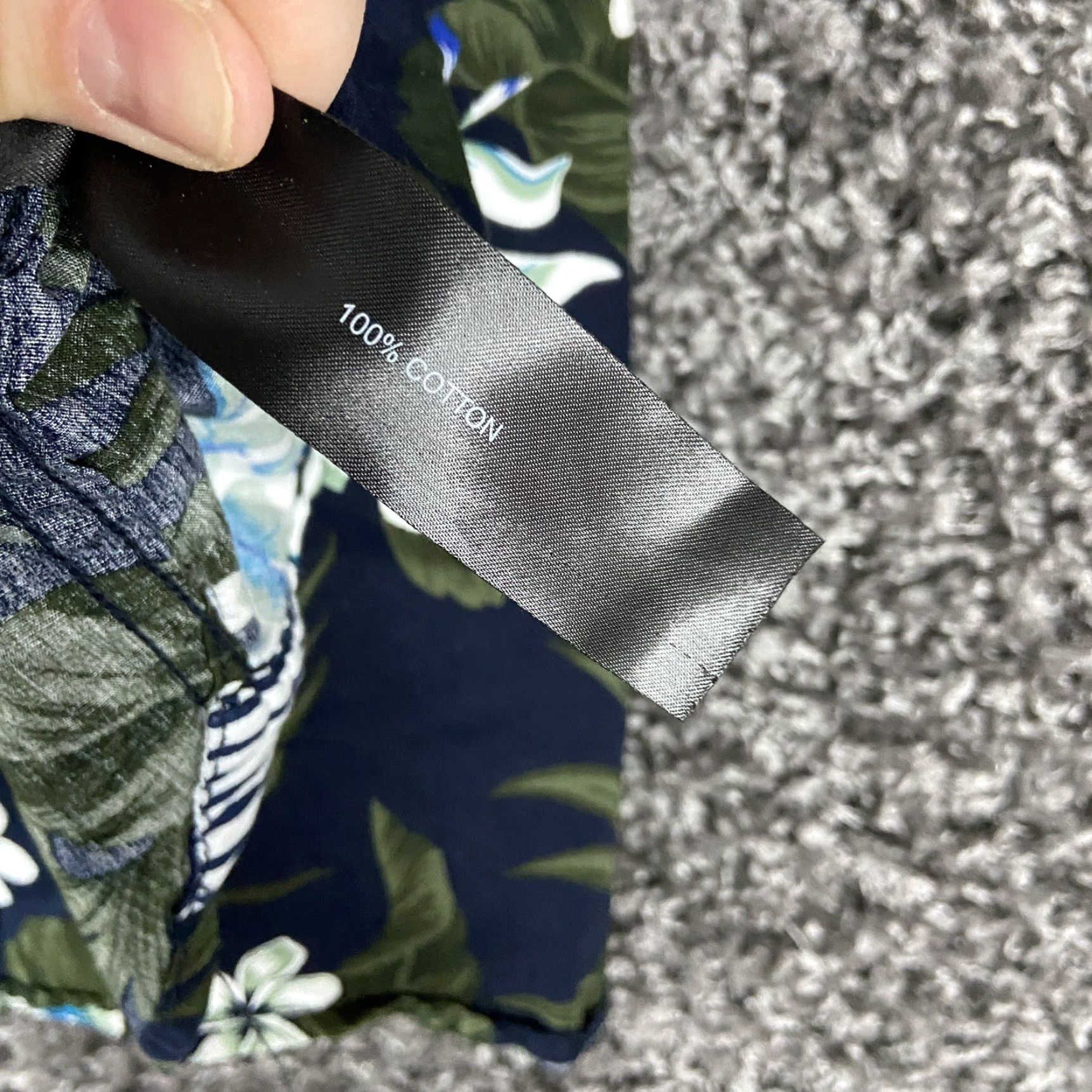Denime VINTAGE Flower & Denim Hawaii Button-Up Shirt Adult Men L Blue Flower Denim Short Sleeve Mens L Size US 33 - 6 Thumbnail