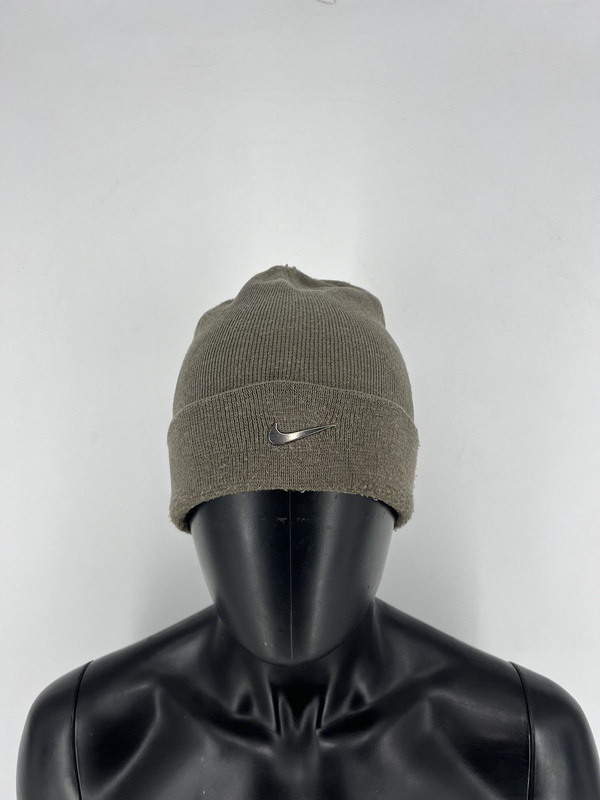 Nike metallic swoosh beanie