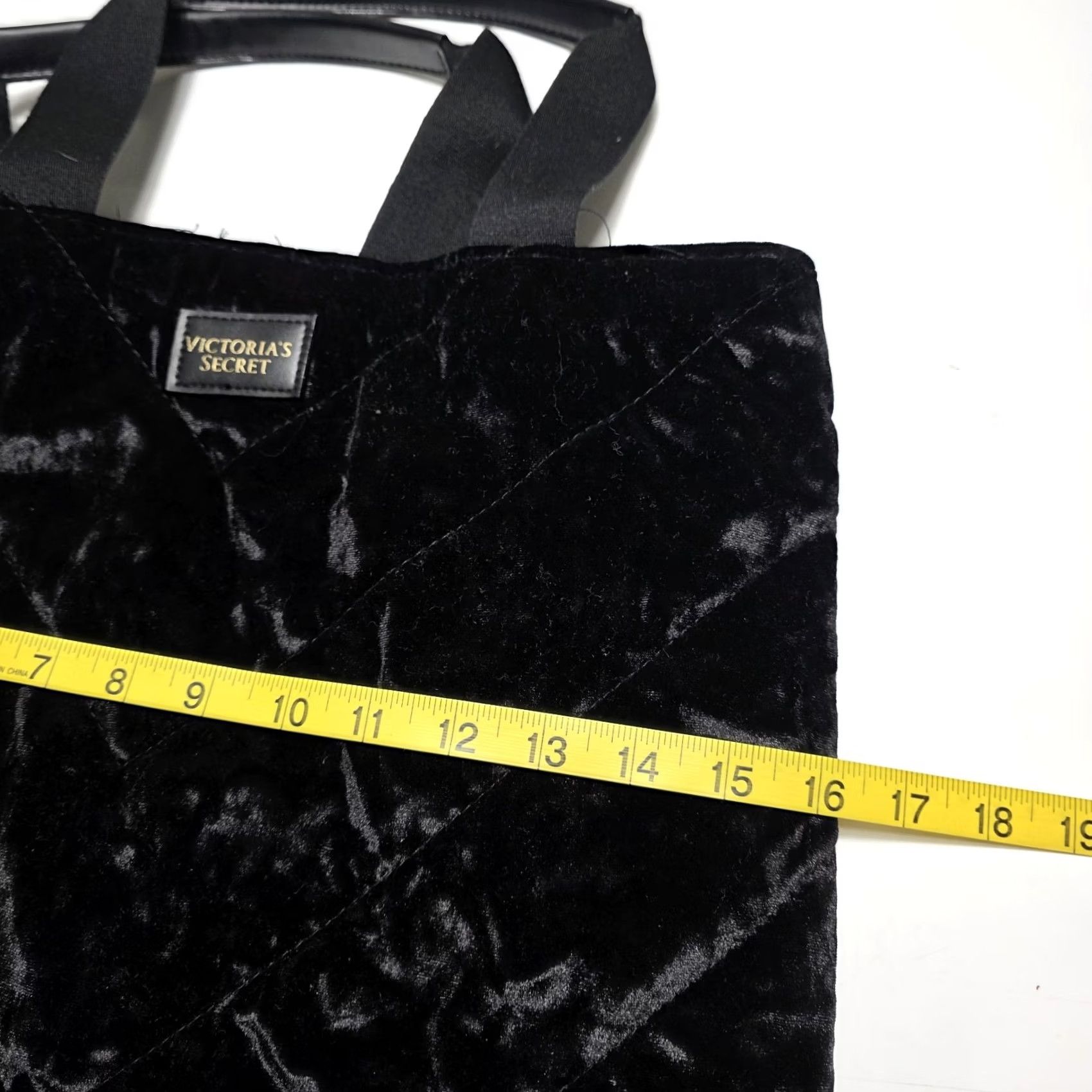 Victoria's Secret Victoria's Secret Velvet Shoulder Tote Bag Black Medium Size Lined Size ONE SIZE - 4 Thumbnail