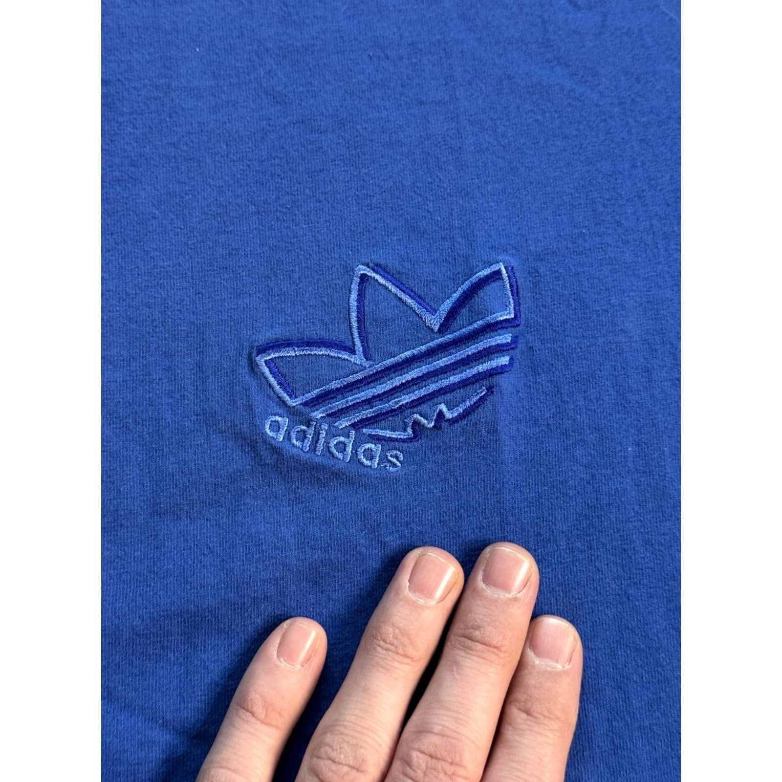 Adidas VINTAGE adidas Blue Embroidered Trefoil T Shirt 90s Sports Soccer Futbol Sz M Mens Size US M / EU 48-50 / 2 - 2 Thumbnail