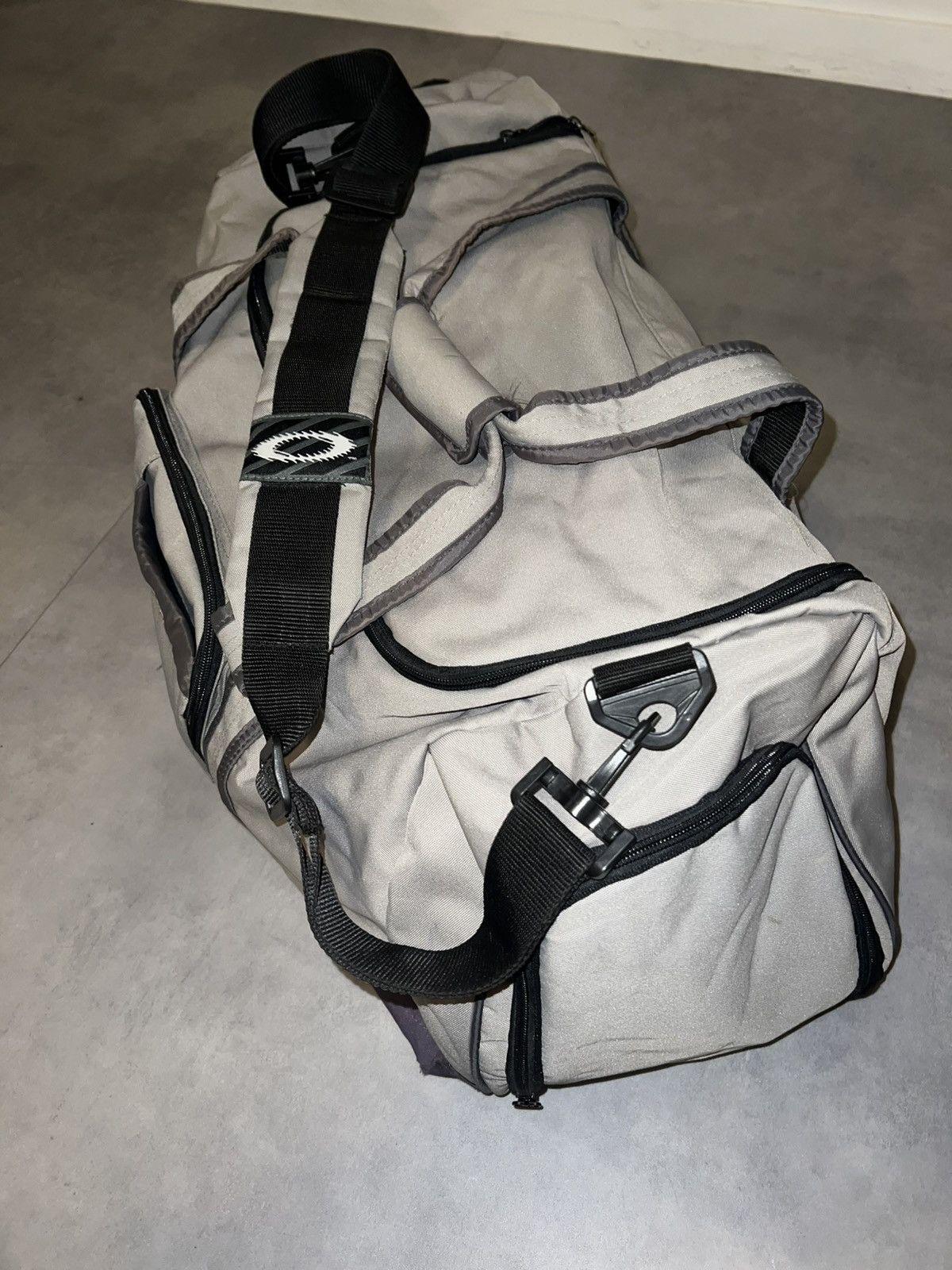 Oakley Vintage Oakley Duffel Bag Size ONE SIZE - 2 Thumbnail