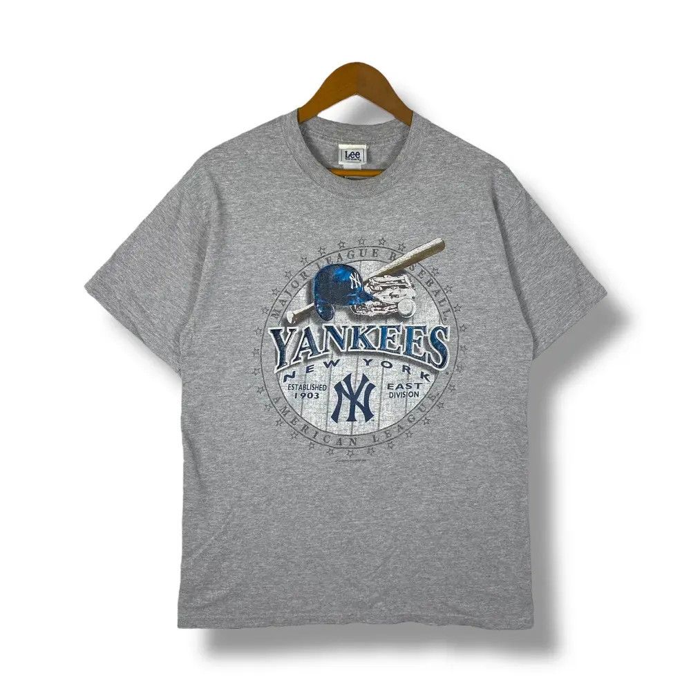 MLB Vintage 00's NEW YORK YANKEES Mlb Graphic Tee Shirt Size US M / EU 48-50 / 2 - 1 Thumbnail