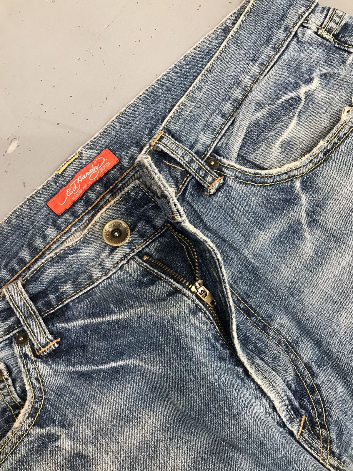Ed Hardy × Vintage Vintage Ed hardy skater denim jort Size US 34 / EU 50 - 5 Thumbnail