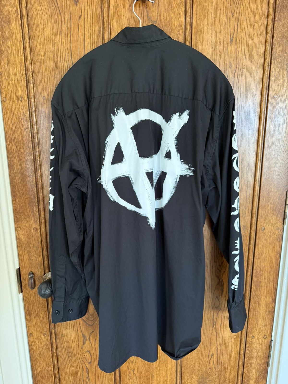 Vetements Vetements double anarchy oversized logo black white shirt Size US S / EU 44-46 / 1 - 16 Thumbnail
