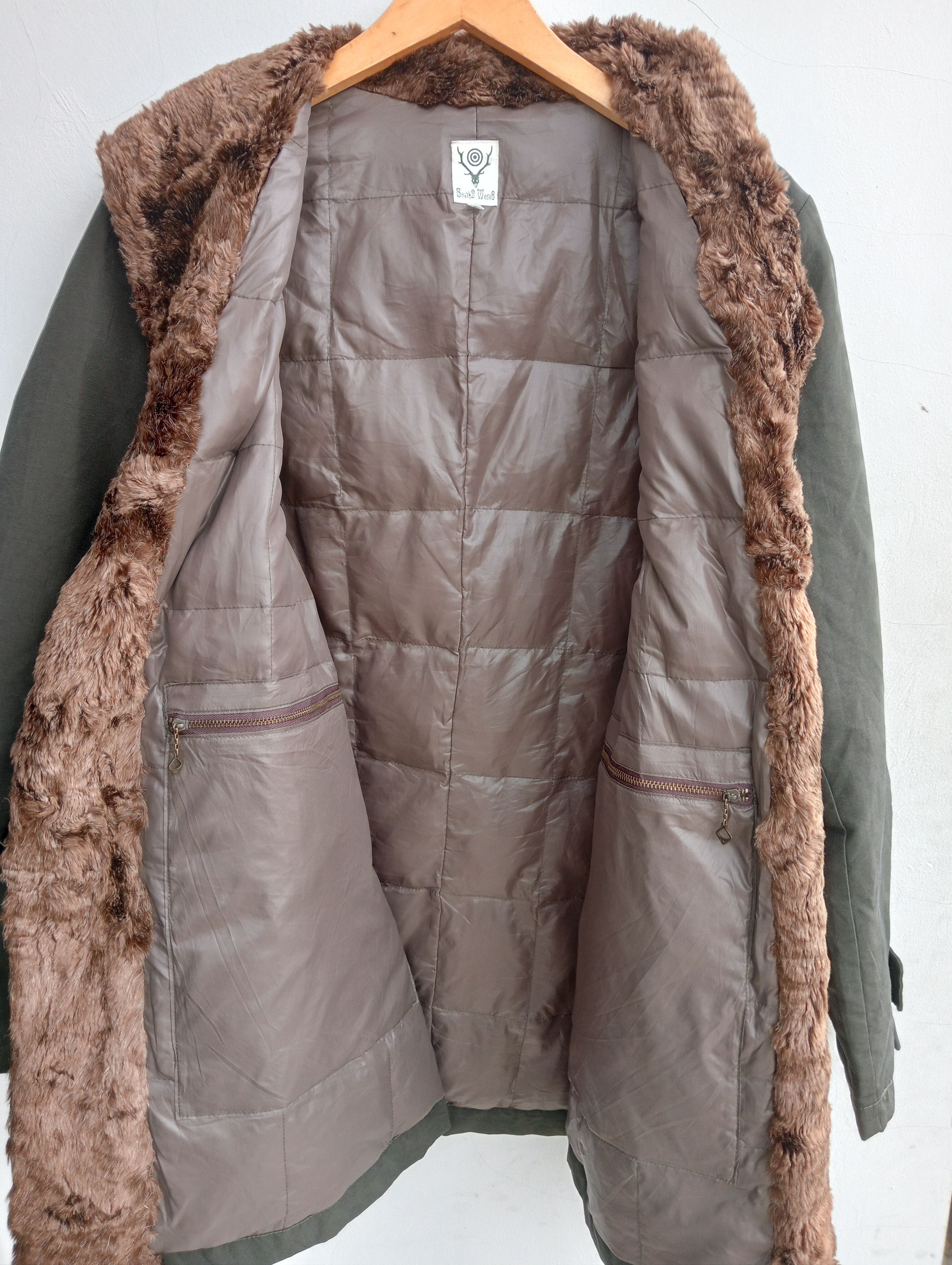 Nepenthes nephentes x south2 west8 Size US S / EU 44-46 / 1 - 5 Thumbnail