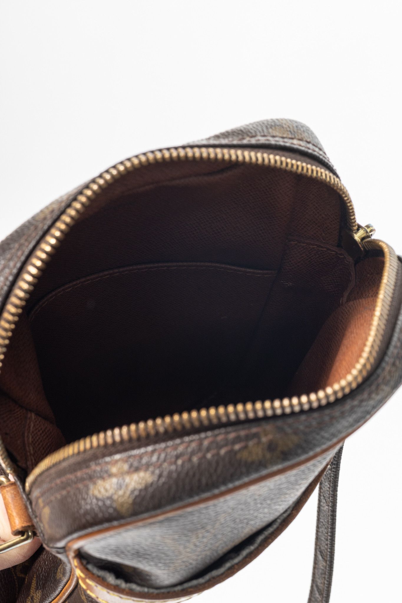 Louis Vuitton Louis Vuitton Danube Monogram Canvas & Leather Crossbody Size ONE SIZE - 10 Thumbnail