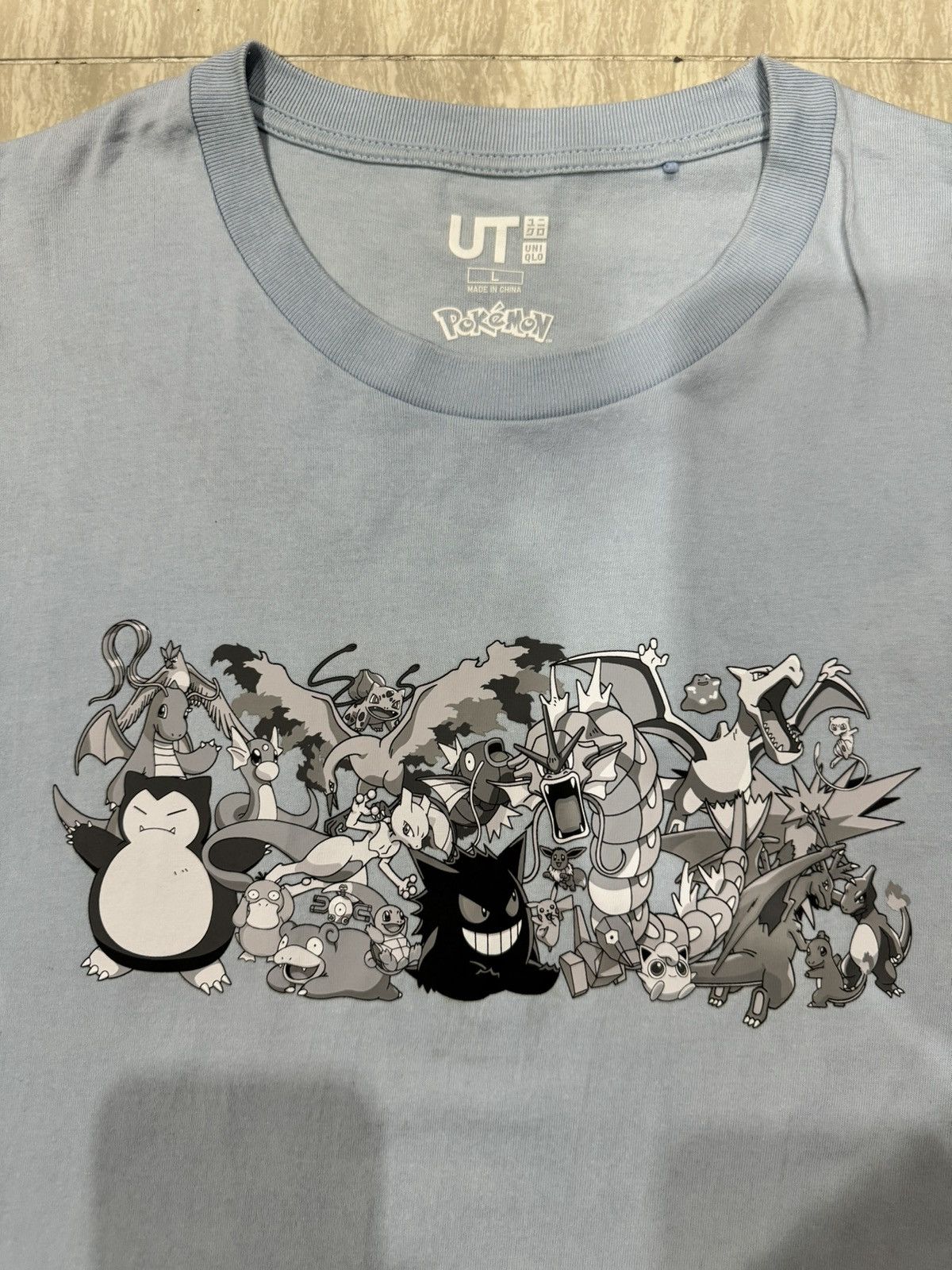 Nintendo LIMITED EDITION Pokemon back shadow x Uniqlo Size US L / EU 52-54 / 3 - 4 Thumbnail