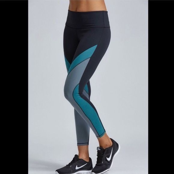 Other Noli Contrast Print Leggings Black With Teal & Grey Panels Size 27" / US 4 / IT 40 - 1 Thumbnail