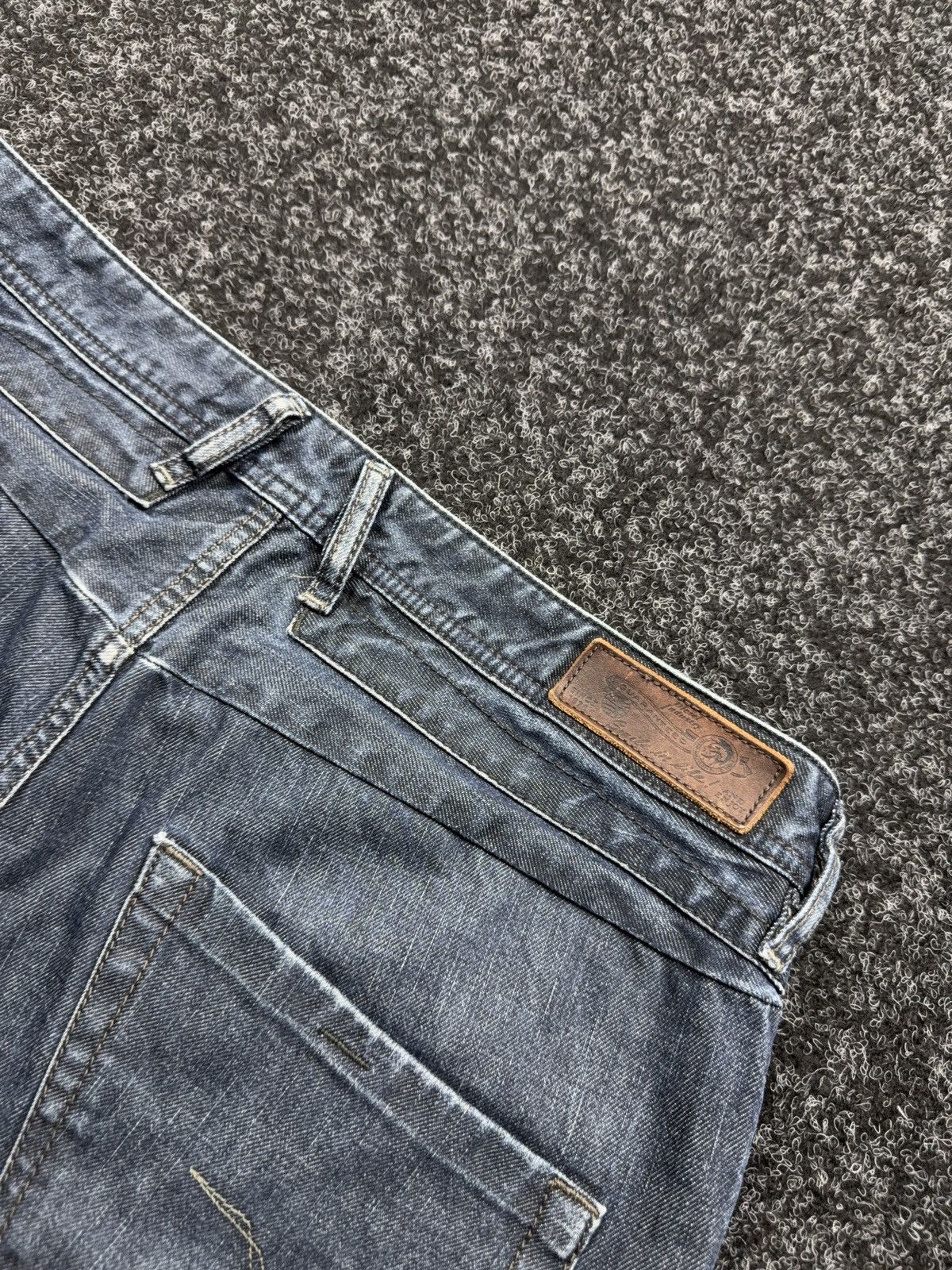 Diesel Luxury 00s Y2K Diesel Belther Regular Slim Tapered Jeans Size US 36 / EU 52 - 17 Thumbnail