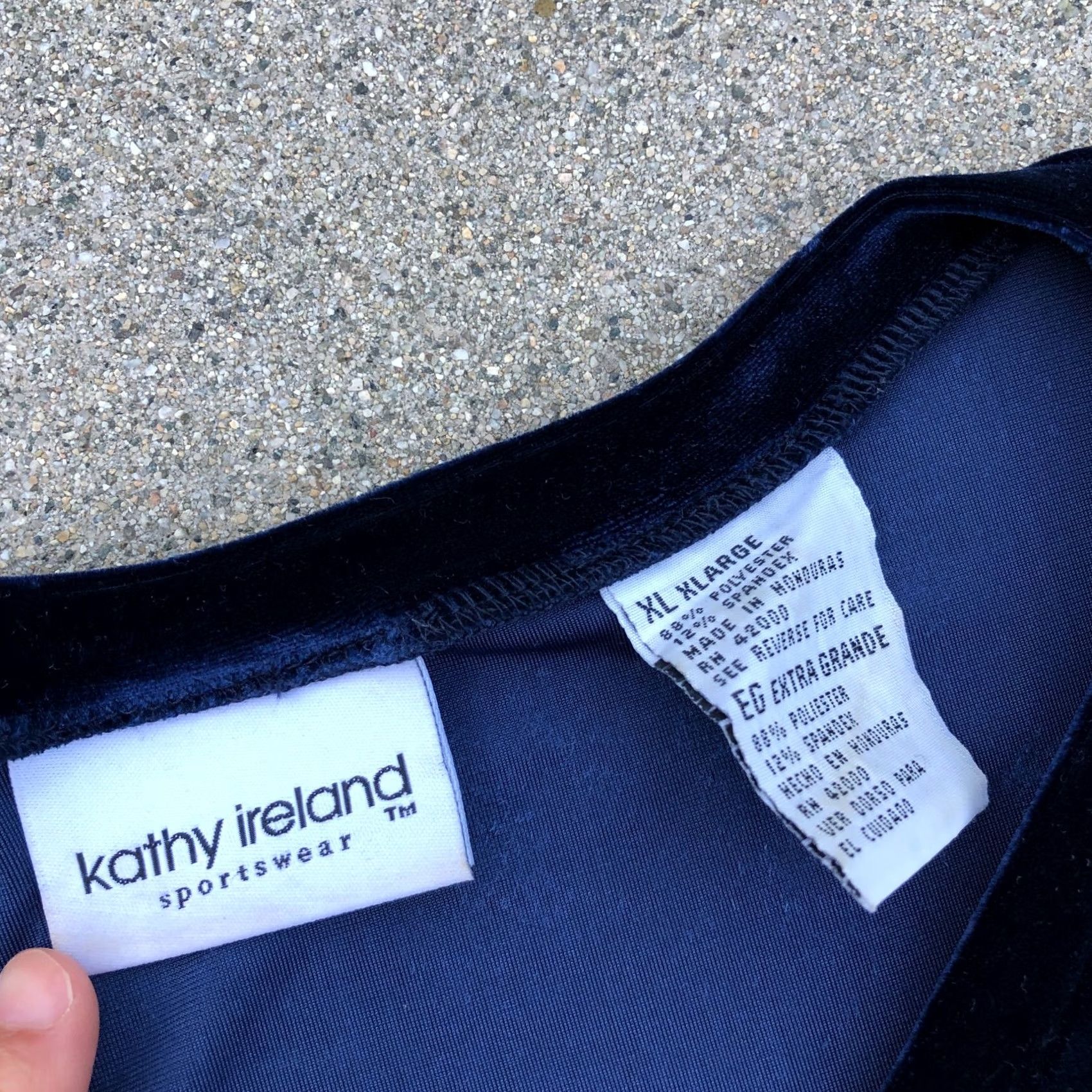 Velour VTG 90s KATHY IRELAND Velour T Shirt Blouse Top XL Women's Blue Shirt Womens Size XL / US 12-14 / IT 48-50 - 6 Thumbnail
