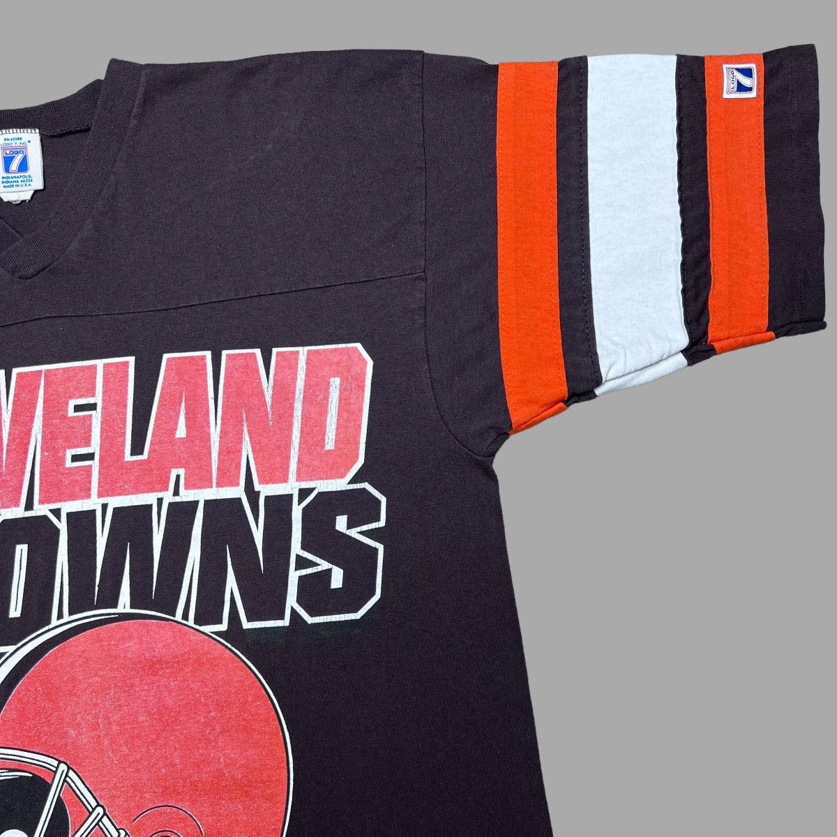 NHL × Vintage Vintage 80s NFL Cleveland Browns Helmet Spell Out Logo 7 Tee Size US L / EU 52-54 / 3 - 4 Thumbnail