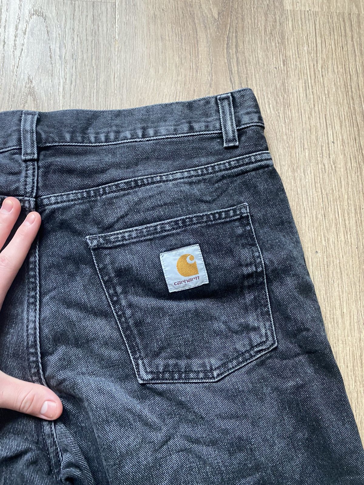Carhartt × Vintage Vintage Carhartt baggy black denim shorts Size US 31 - 2 Thumbnail