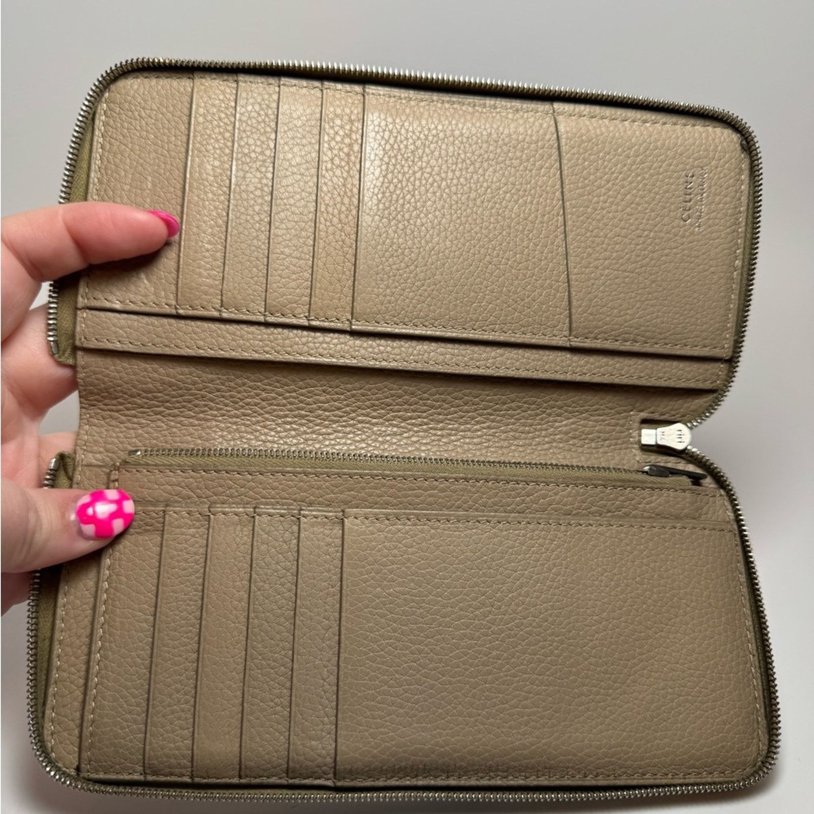 Celine Celine Portefeuille Zip Around Taupe Pebbled Leather Wallet Size ONE SIZE - 4 Thumbnail