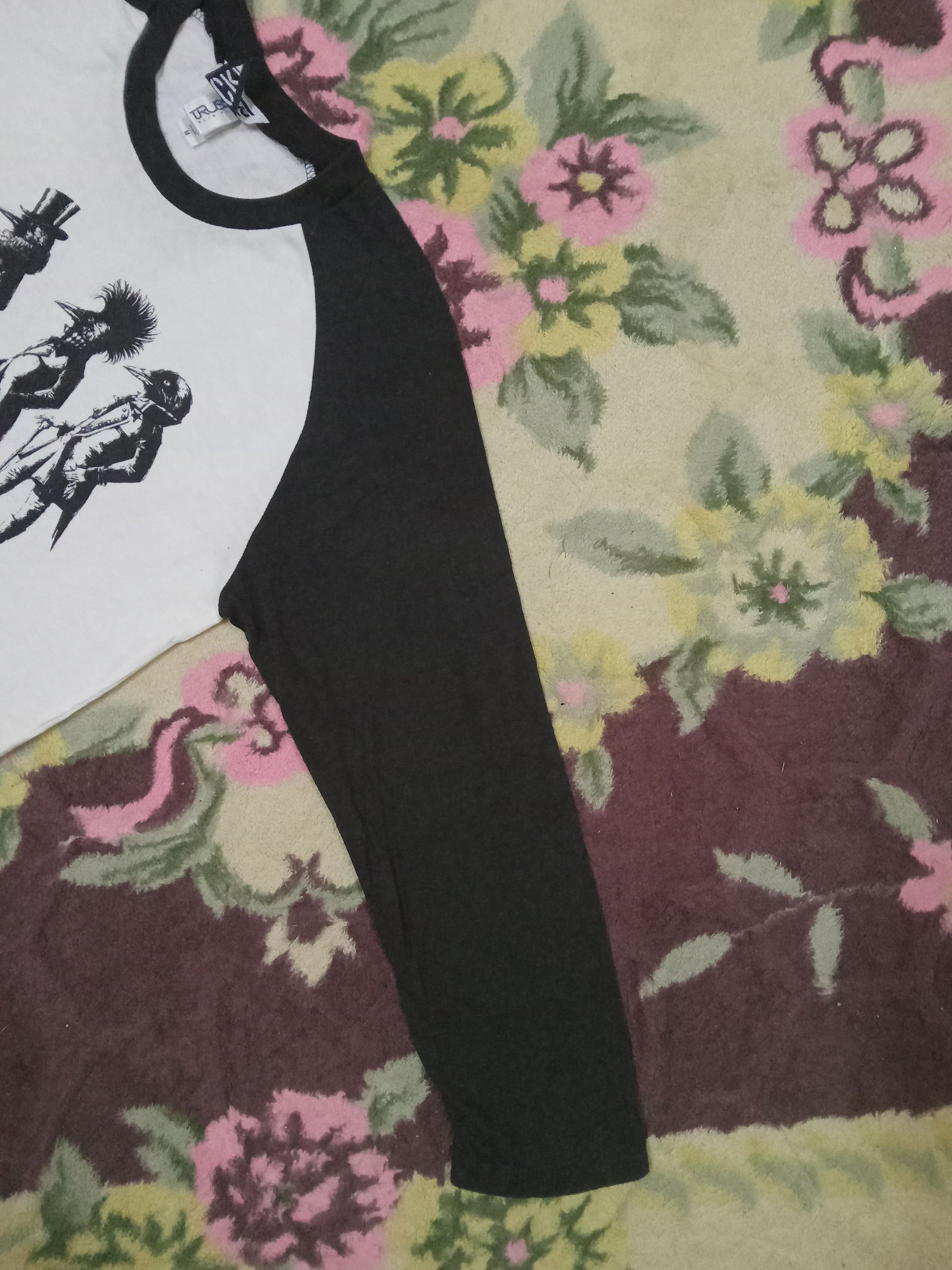 Band Tees Buck Tick The Day In Question 2015 Raglan/ Tri Quarter Shirt Size US M / EU 48-50 / 2 - 8 Thumbnail
