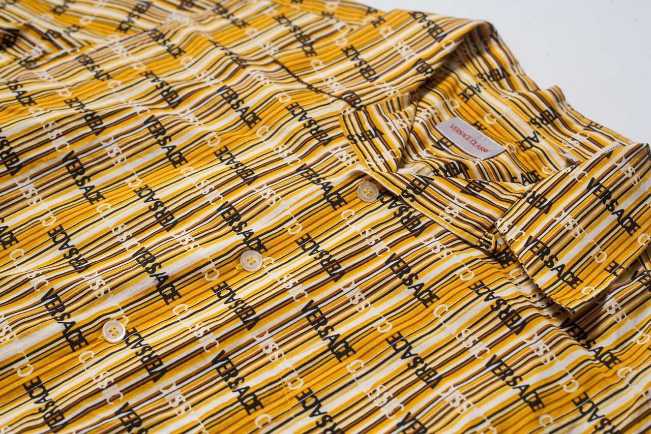 Versace versace printed monogram shirt Size US XL / EU 56 / 4 - 9 Thumbnail
