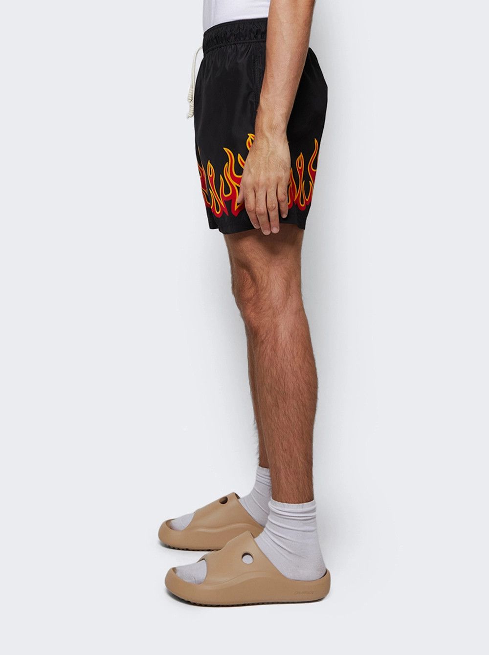 Palm Angels o1gr1nt0425 Burningflames Print Swimshort in Black Size US 28 / EU 44 - 4 Thumbnail