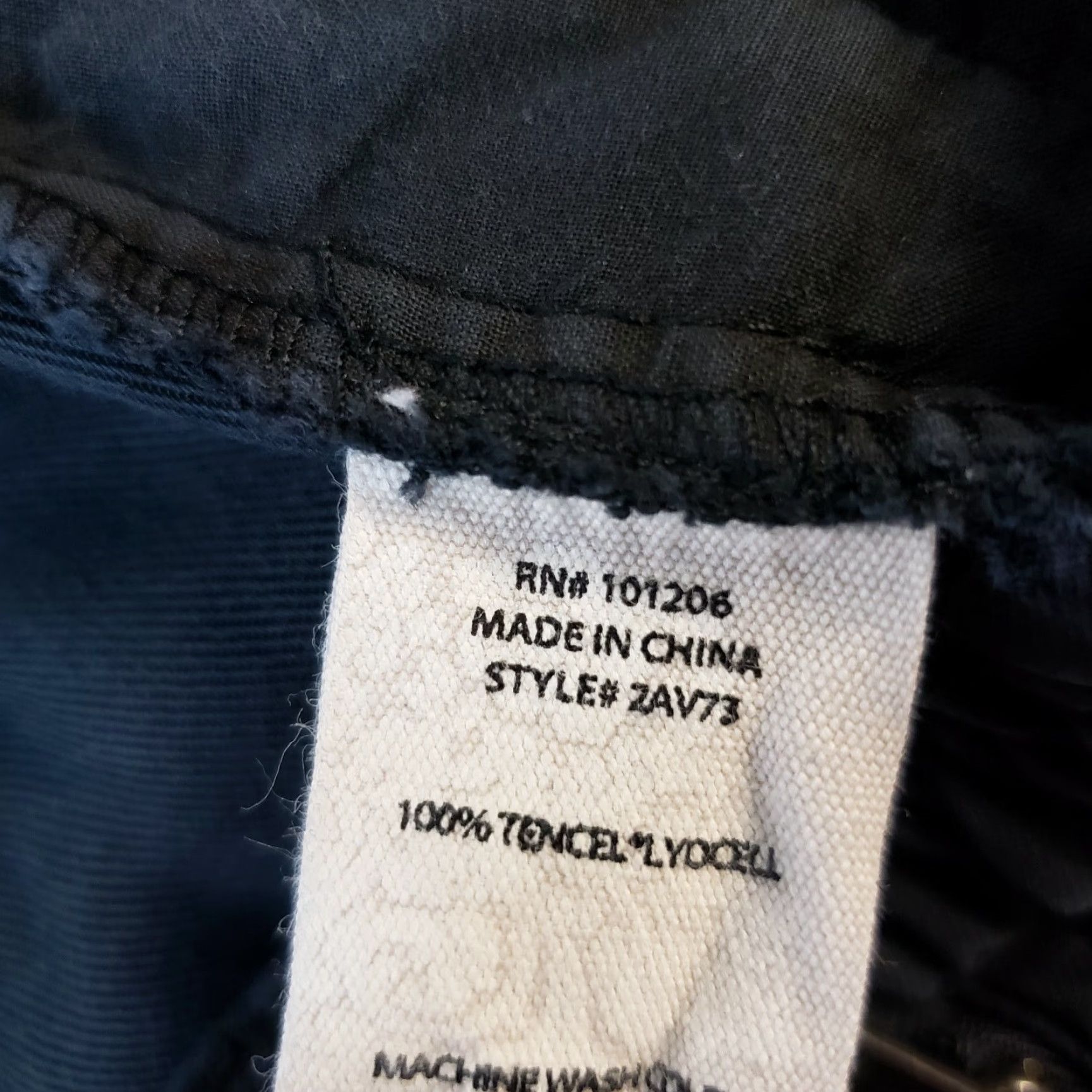 Soft Surroundings Soft Surroundings Womens Rila Weekend Ankle Pants Sz Medium Black Camouflage Pattern, Pull On, Casual, Inseam 26.5 in, Tencel, Regular, Pants, Womens Size 32" / US 10 / IT 46 - 7 Thumbnail