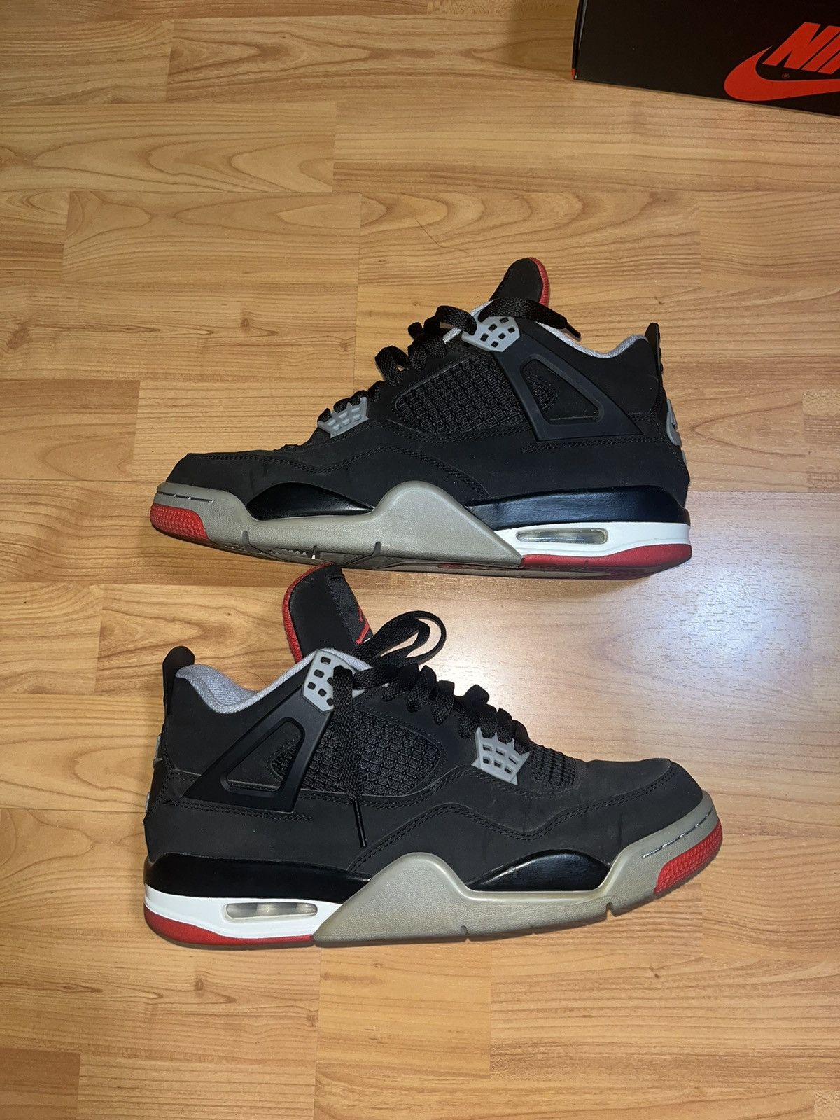 Nike Jordan 4 Retro Bred (2019) Men's Size US 8.5 / EU 41-42 - 1 Preview