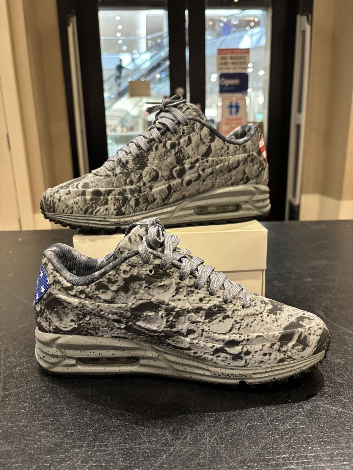 Nike Air Max Lunar90 SP ‘Moon Landing’ Size US 7.5 / EU 40-41 - 2 Thumbnail