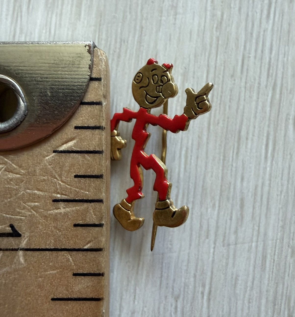Vintage Vintage Reddy Kilowatt Figural Enamel Stick Pin M.R. Promo Size ONE SIZE - 4 Thumbnail