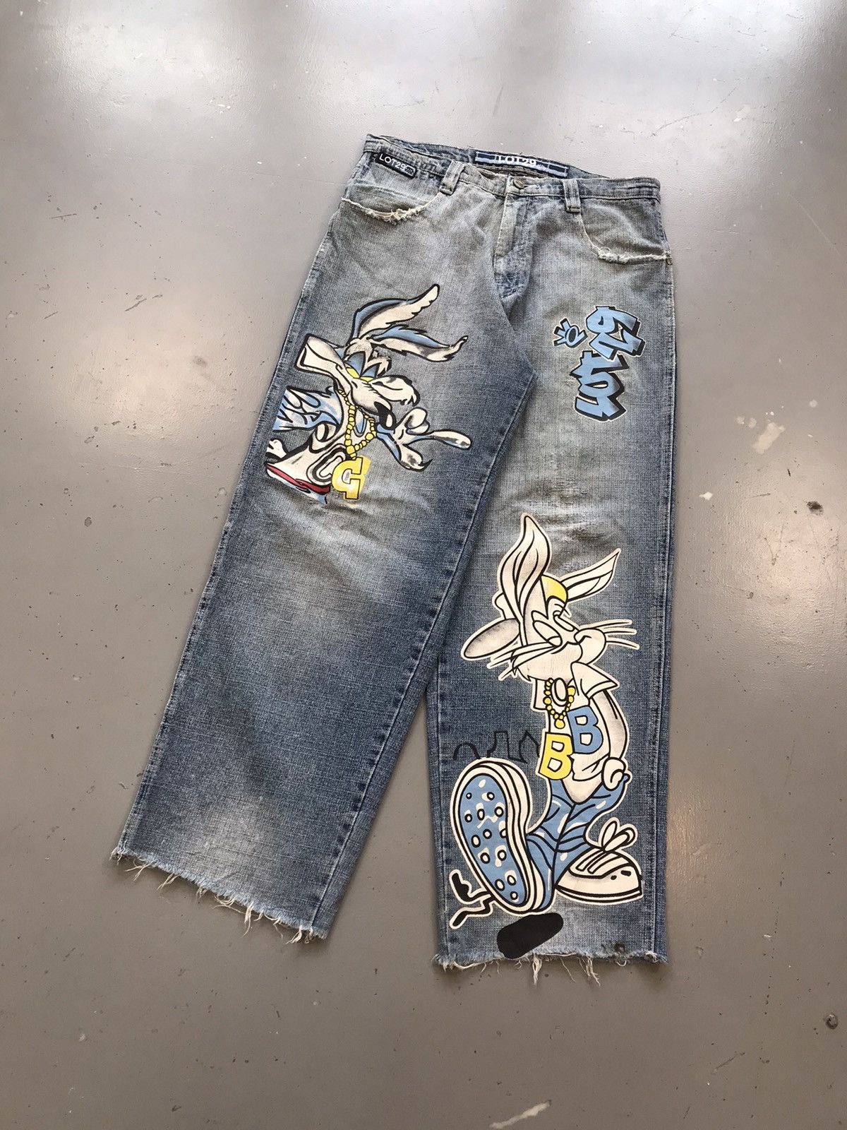 Vintage Vintage LOT29 bunny 🐰 printed distressed denim Size US 32 / EU 48 - 2 Thumbnail