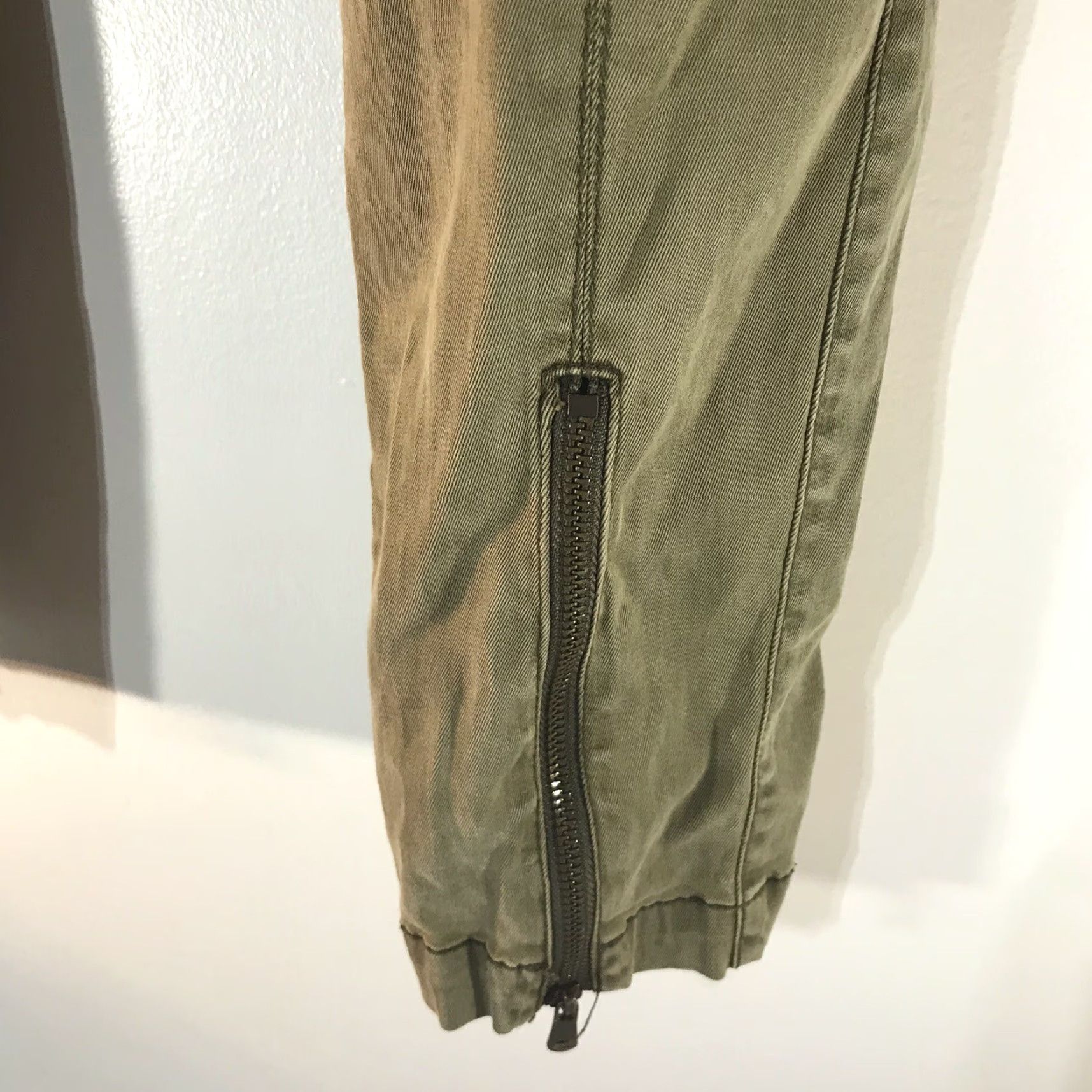 H&M Logg H&M Cargo Leggings Juniors Size 8 Womens Green Zippers Pockets Size 30" / US 8 / IT 44 - 3 Thumbnail