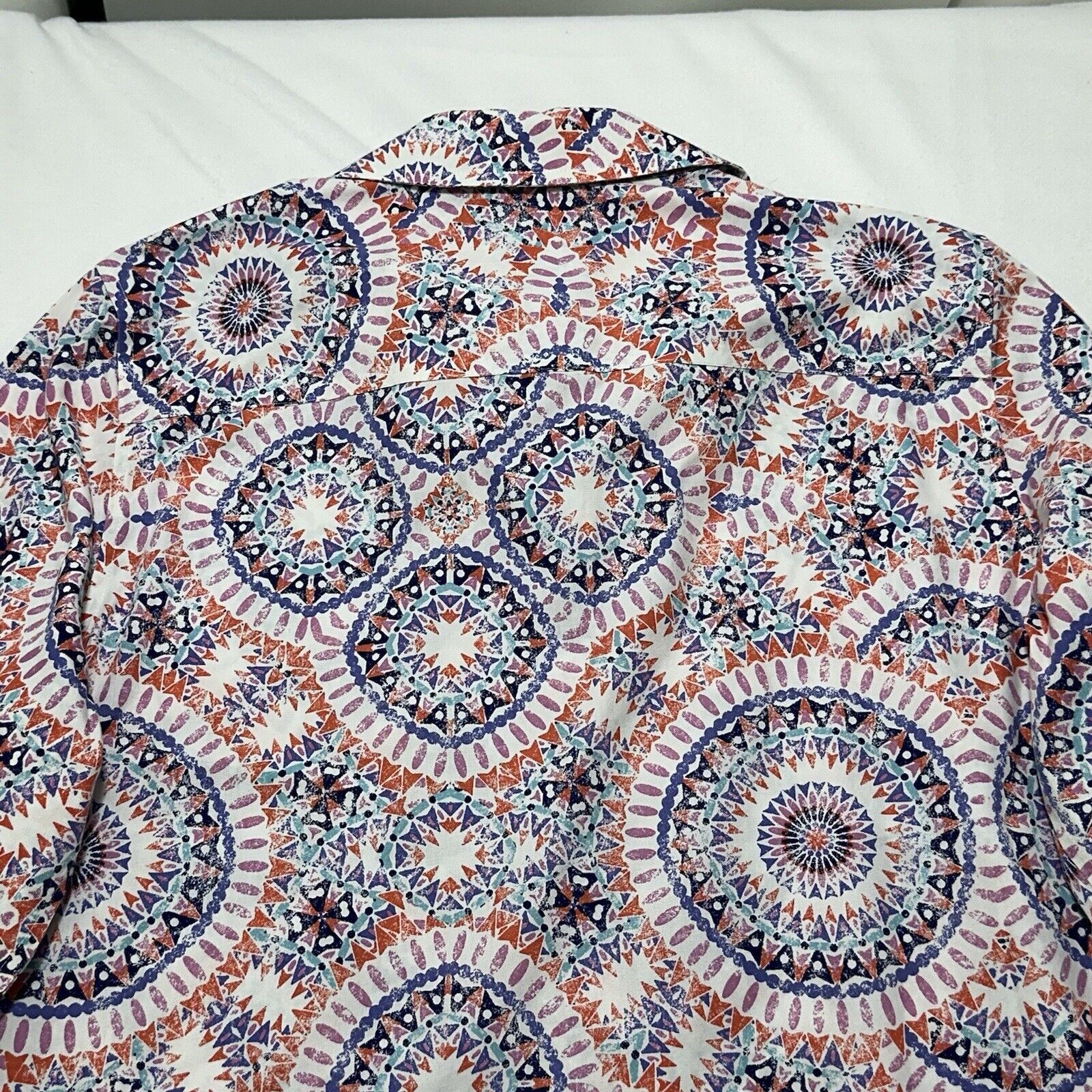 Chicos Chico's Large No Iron Effortless Sunburst Button-Down Shirt Size L / US 10 / IT 46 - 11 Thumbnail