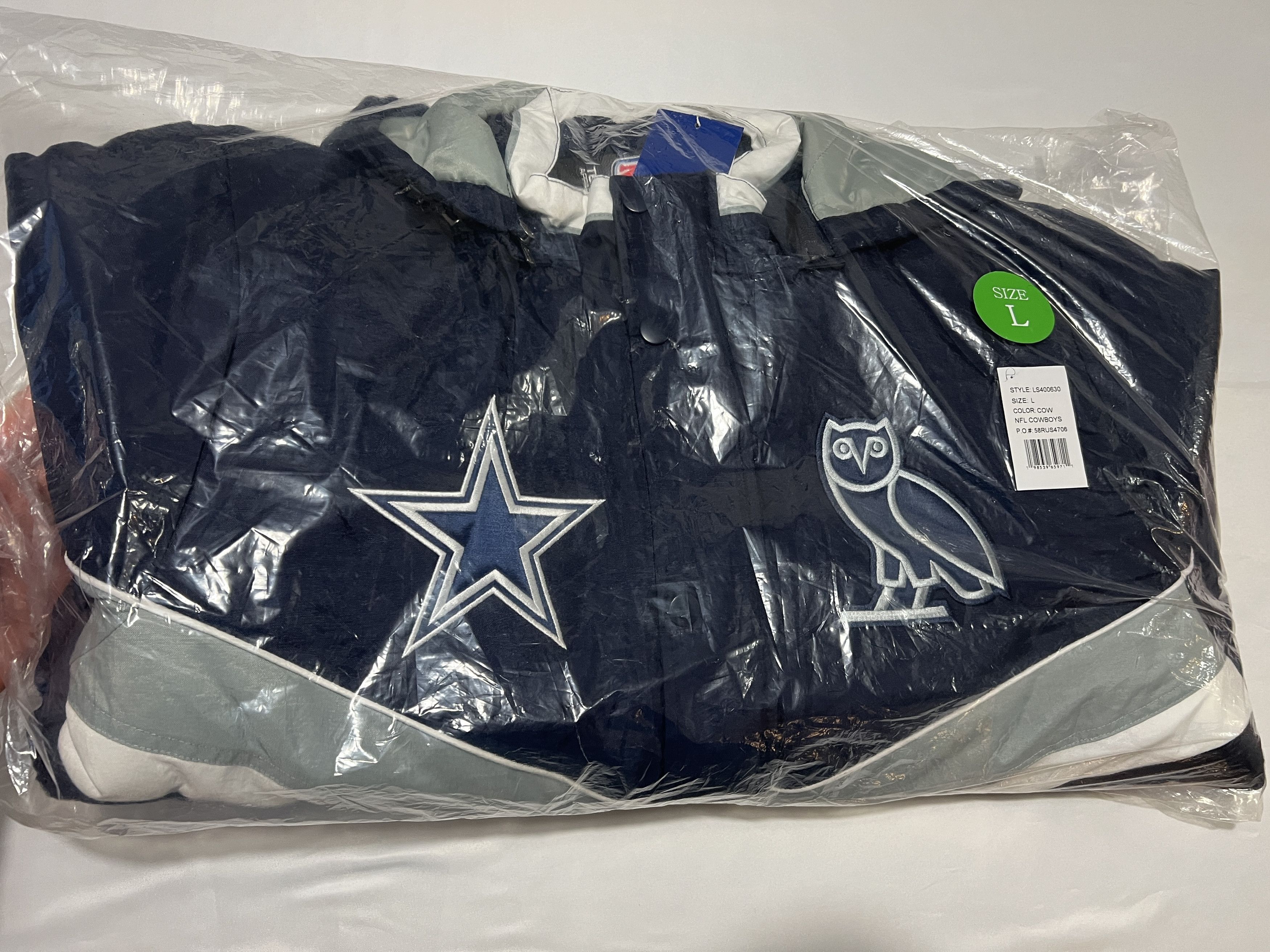 Drake OVO x NFL DALLAS COWBOYS STARTER® SIDELINE PUFFER JACKET Size US L / EU 52-54 / 3 - 2 Thumbnail