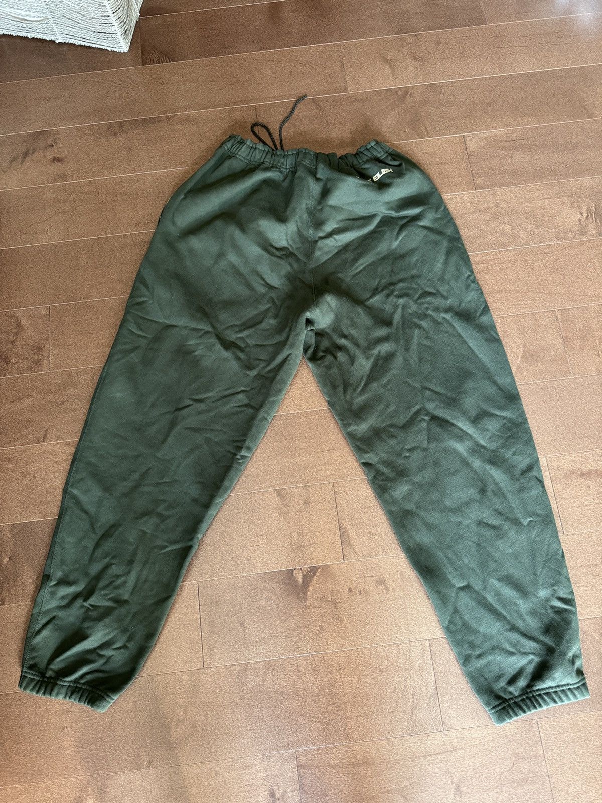 Billie Eilish × Nike Nike Billie Sweatpants L Size US 34 / EU 50 - 2 Thumbnail