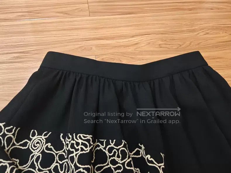 Comme des Garcons Comme des Garcons size M Classic Assembled Skirt Size 22" - 2 Thumbnail
