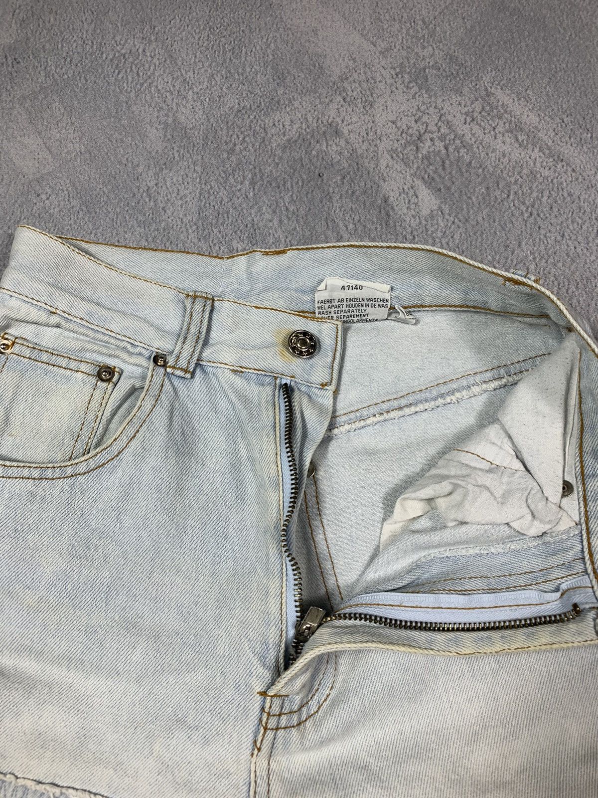 Japanese Brand × Vintage Vintage Y2K Japanese patchwork faded denim jeans trousers Size 27" / US 4 / IT 40 - 4 Thumbnail