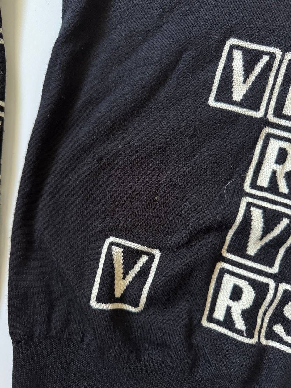 Versus Versace Vintage big logo sweater versace versus size S-M Size XS / US 0-2 / IT 36-38 - 4 Thumbnail