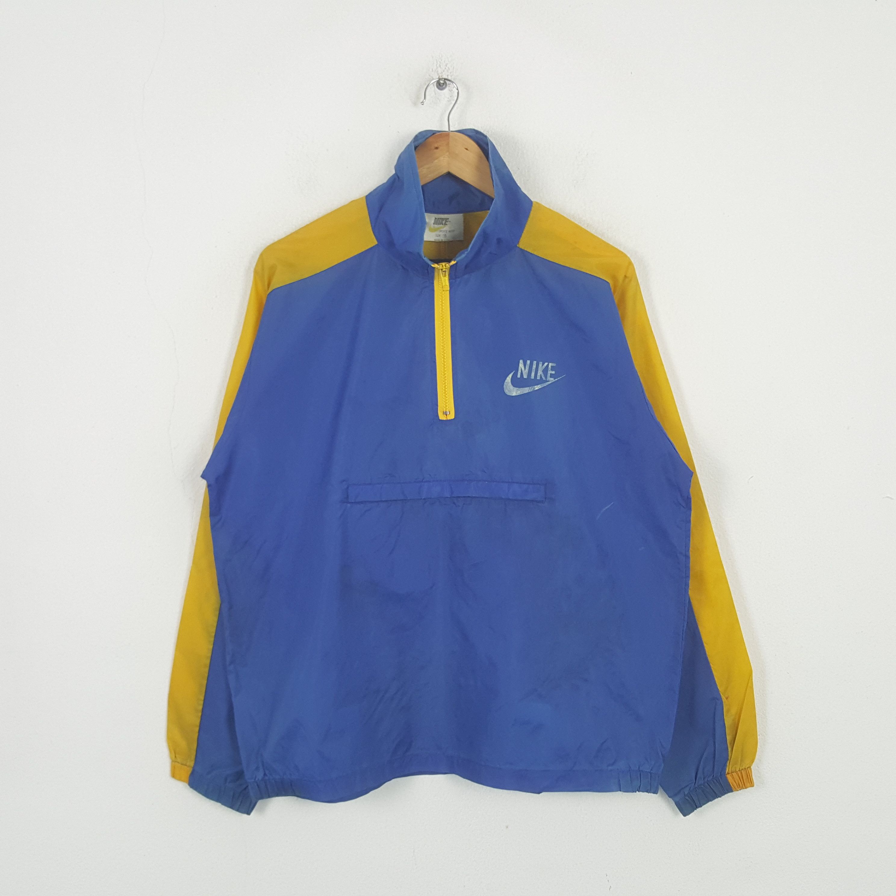 Nike Vintage Nike American Windbreaker Jacket RR10 Size US L / EU 52-54 / 3 - 3 Thumbnail