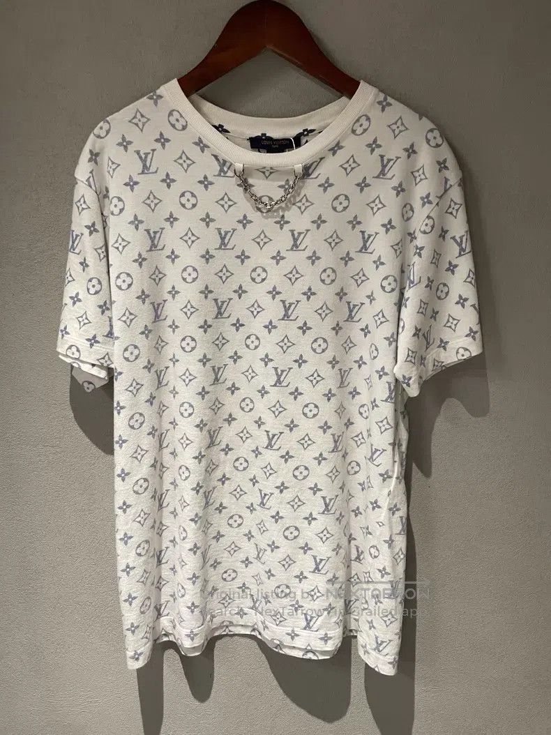 Louis Vuitton Louis Vuitton White Blue Flower Chain Short Sleeve T-Shirt Size US M / EU 48-50 / 2 - 1 Thumbnail