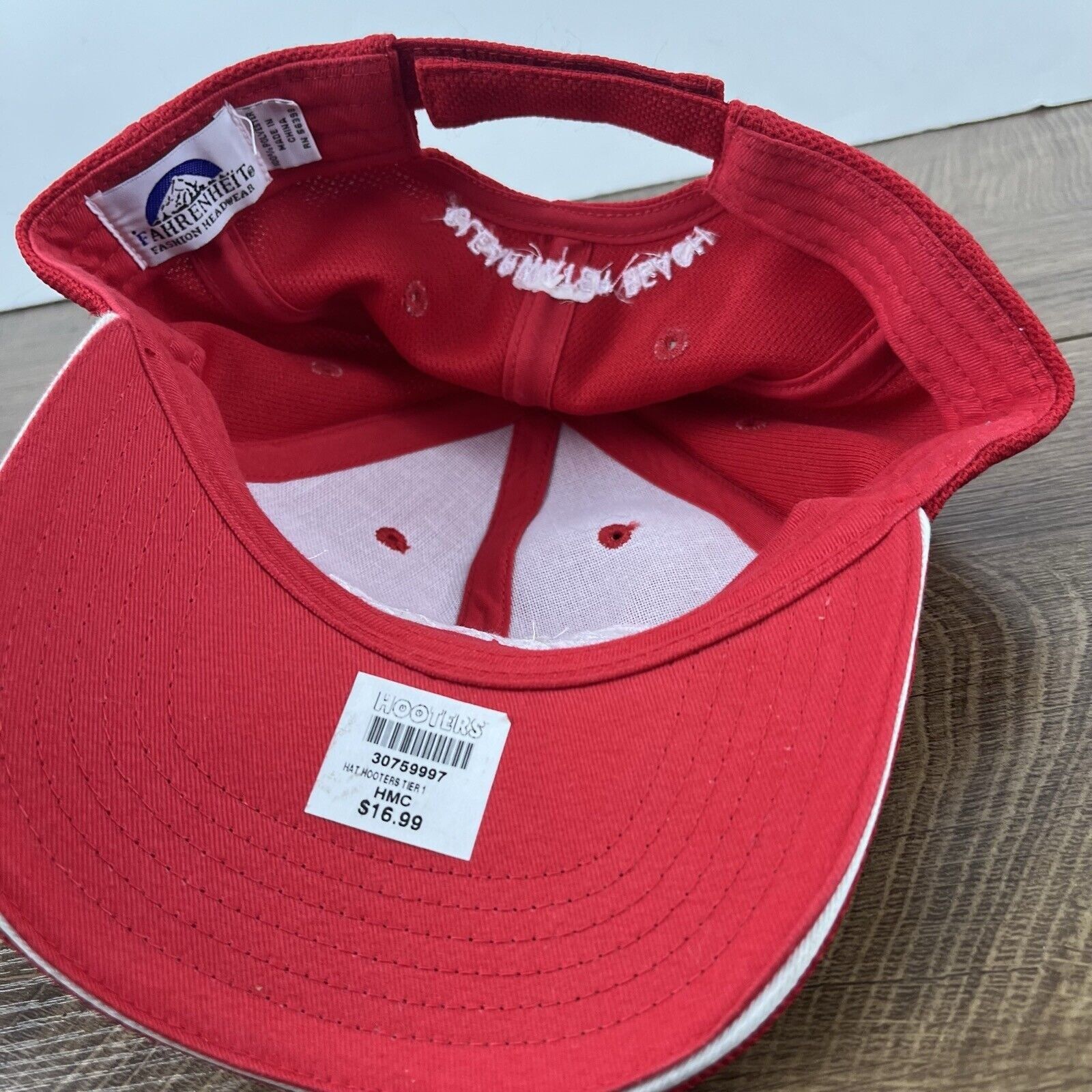 Other Hooters Hat Hooters Red Baseball Hat Red Adjustable Hat Red Size ONE SIZE - 15 Thumbnail