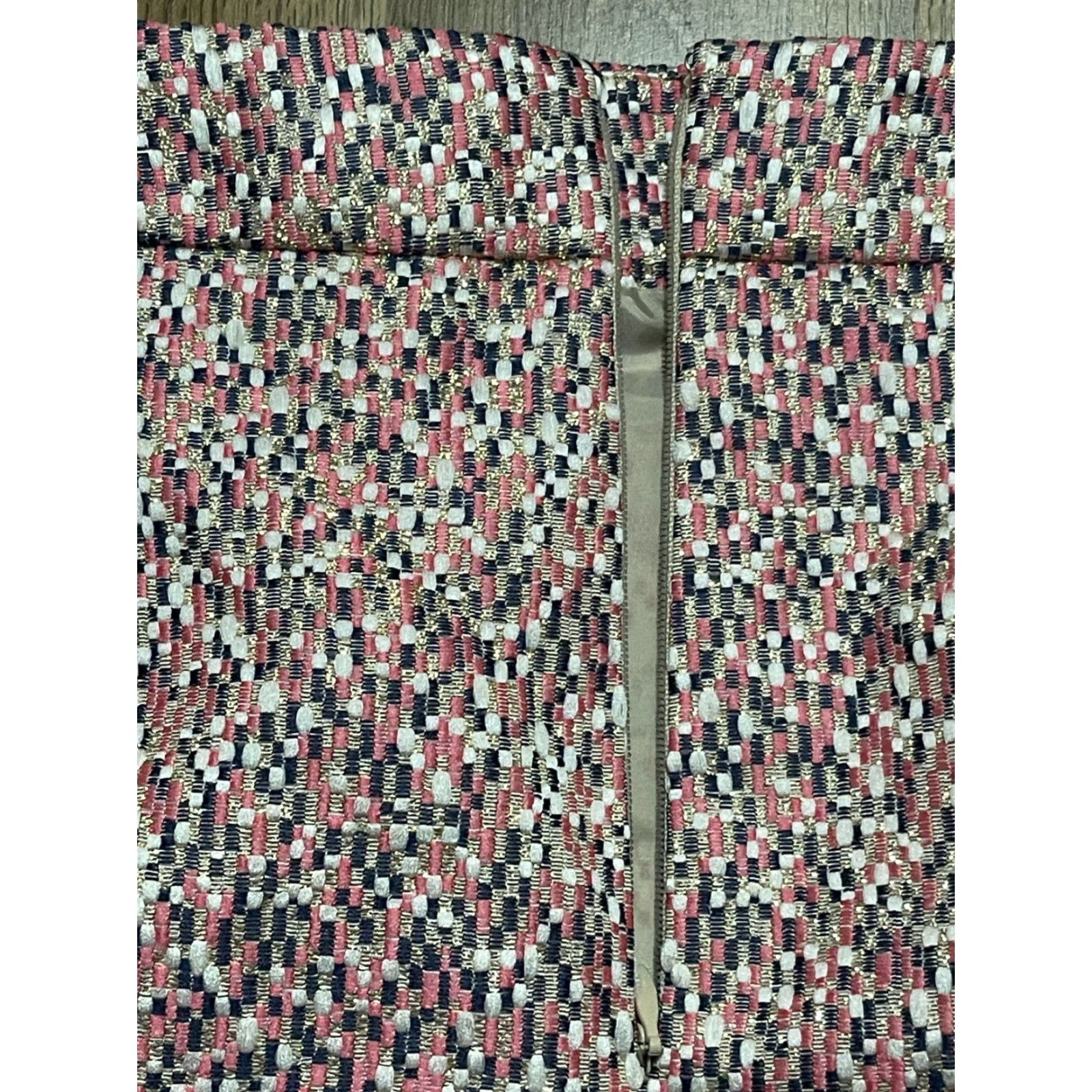 J.Crew **J.CREW Women's Size 8 Mini Tweed Skirt, Zip Back, Pink** User: **J.CREW Women's Size 8 Mini Skirt, Tweed, Zip Back, Pink** Size 30" / US 8 / IT 44 - 5 Thumbnail
