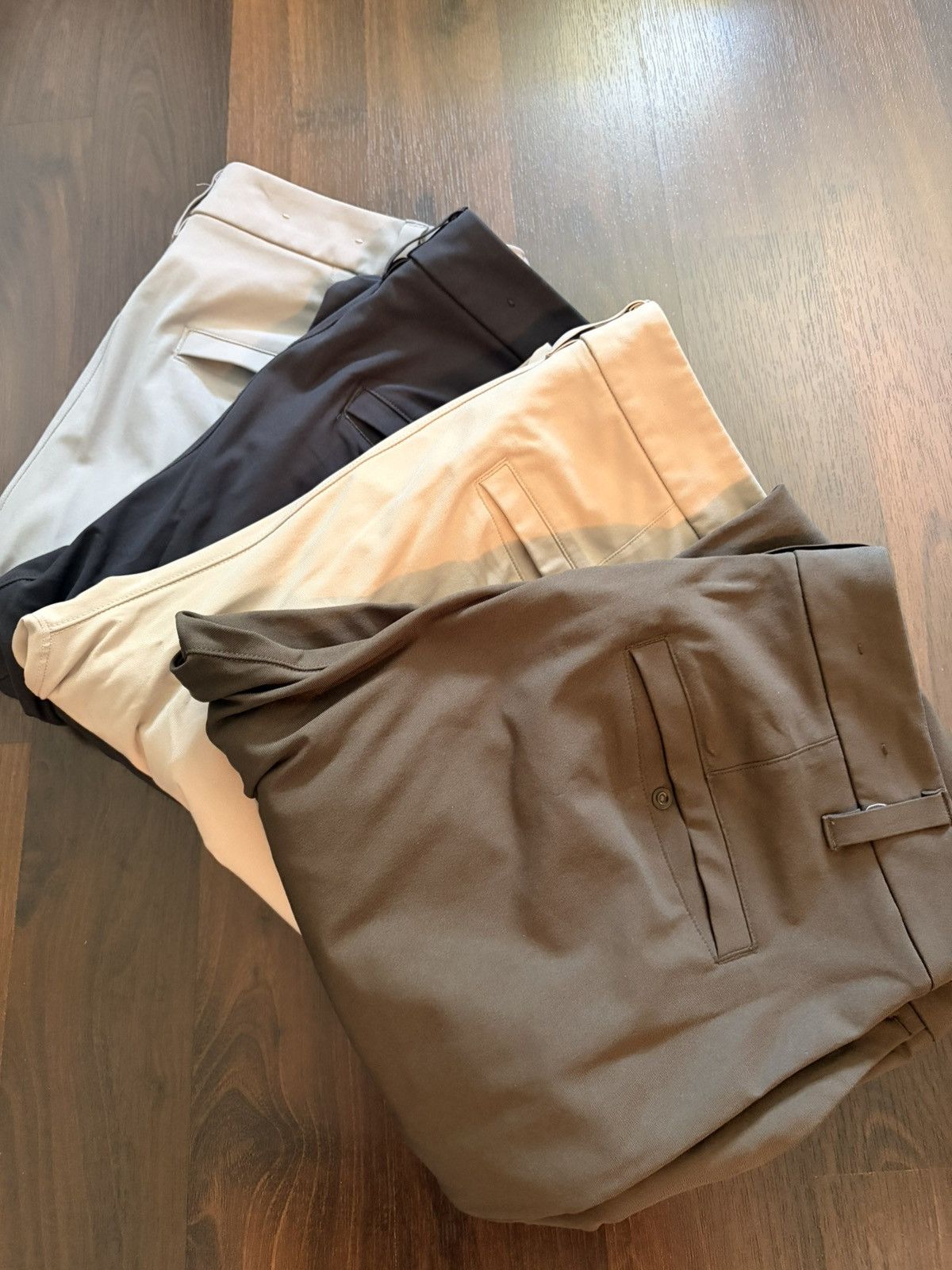 Lululemon Pack of 4 Commission Pants Size US 31 - 2 Thumbnail