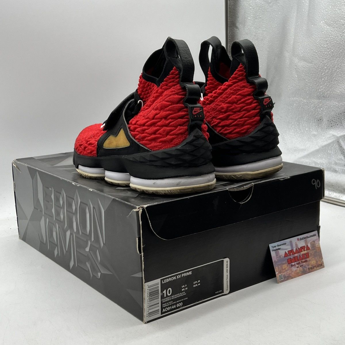 Nike Lebron 15 red diamond turf Size US 10 / EU 43 - 4 Thumbnail